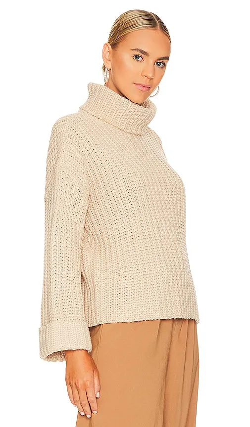 525 Chunky Turtleneck Shaker Pullover in Beige