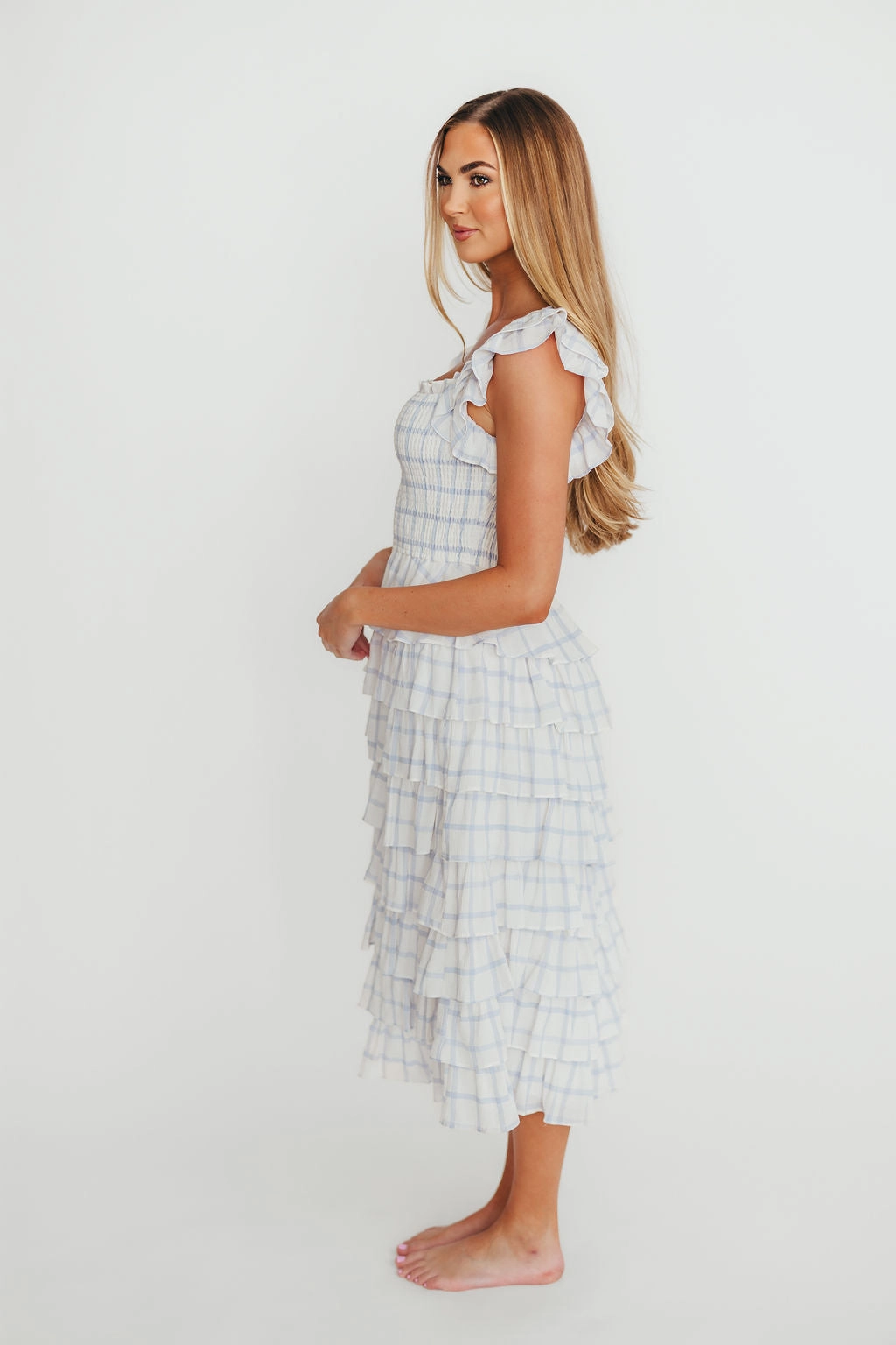 Adelynn Ruffle Midi Dress in White/Blue