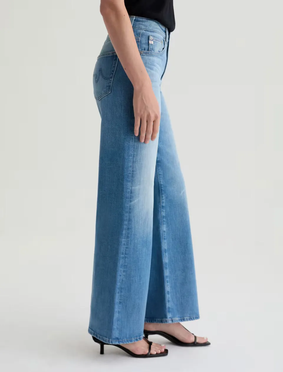 AG Saige Wide Leg Jean 18 Years Bisou