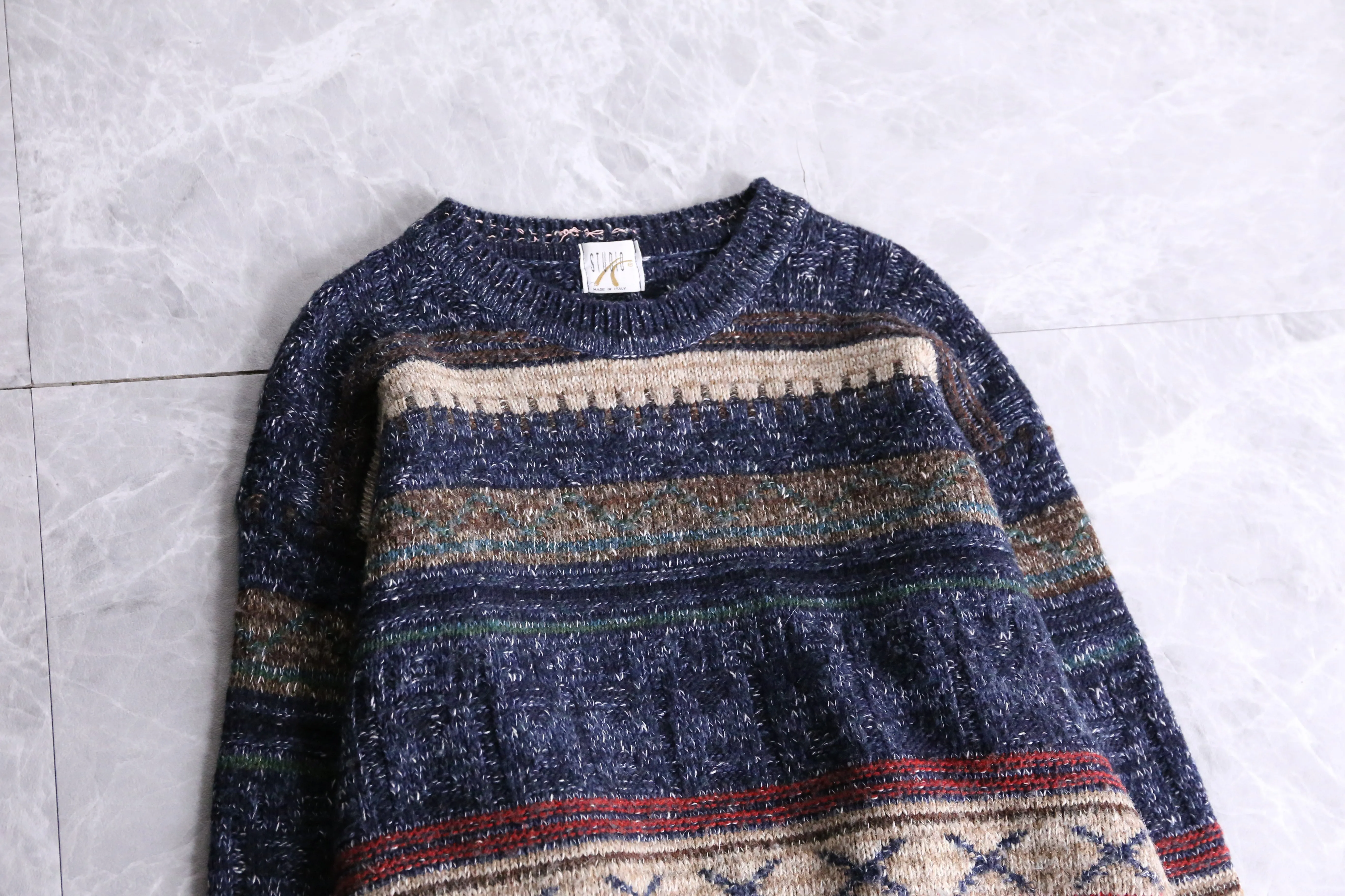 all over pattern border knit