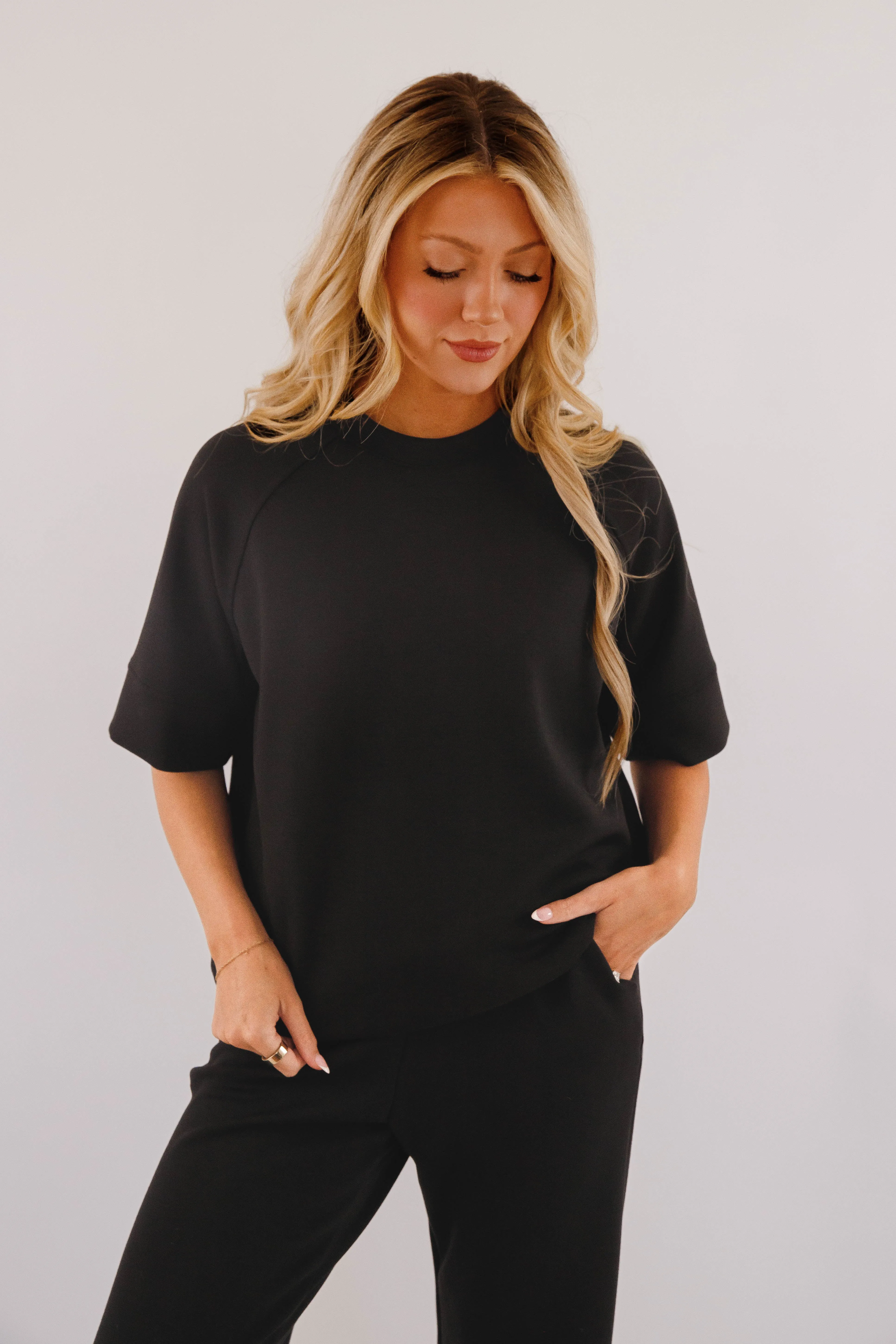 All The Energy Short Sleeve Pullover-Black