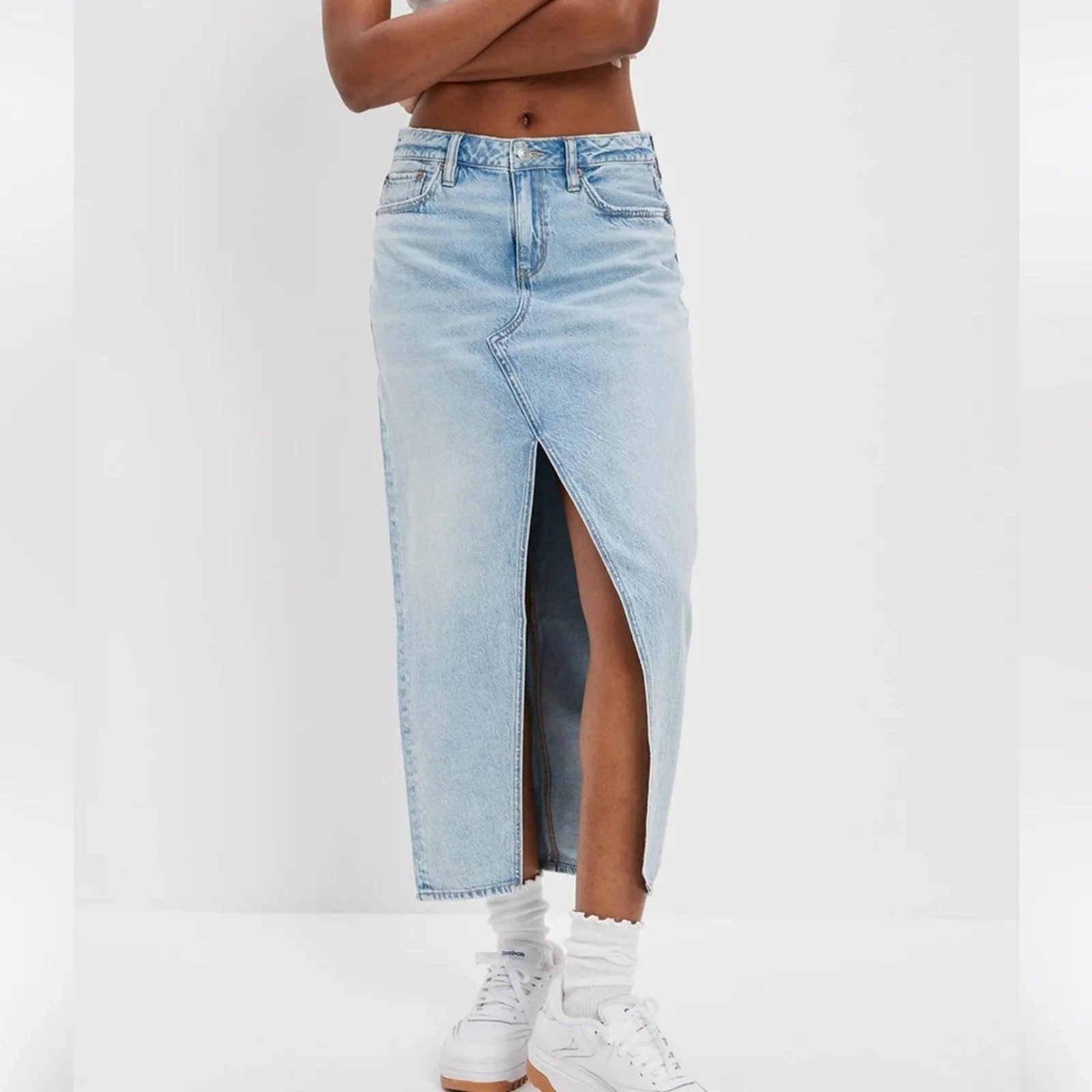American Eagle Dreamy Drape Low Rise Slit Denim Maxi Skirt (6)
