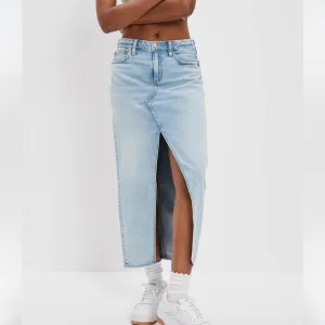 American Eagle Dreamy Drape Low Rise Slit Denim Maxi Skirt (6)