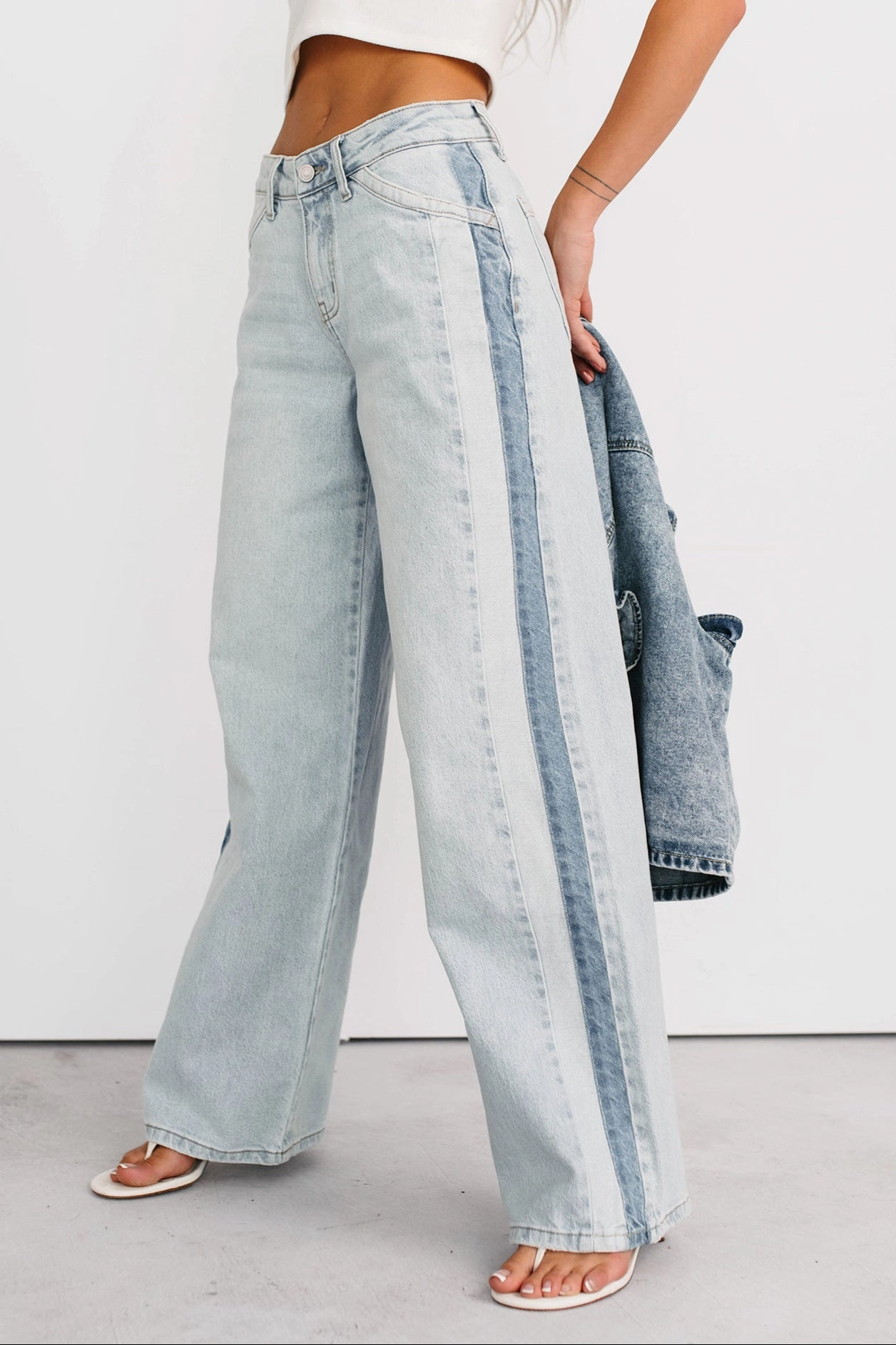 Baylor Wide Leg Contrast Kancan Jeans (Light)