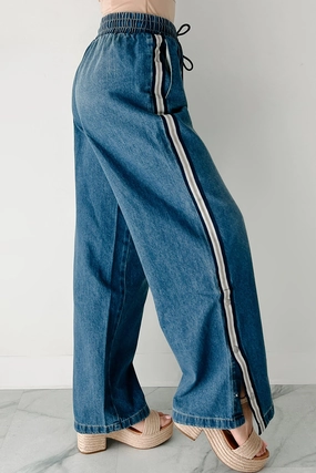 Betsy Almost Famous Wide Leg Drawstring Waist Jeans (Medium) Betsy Almost Famous Wide Leg Drawstring Waist Jeans (Medium)