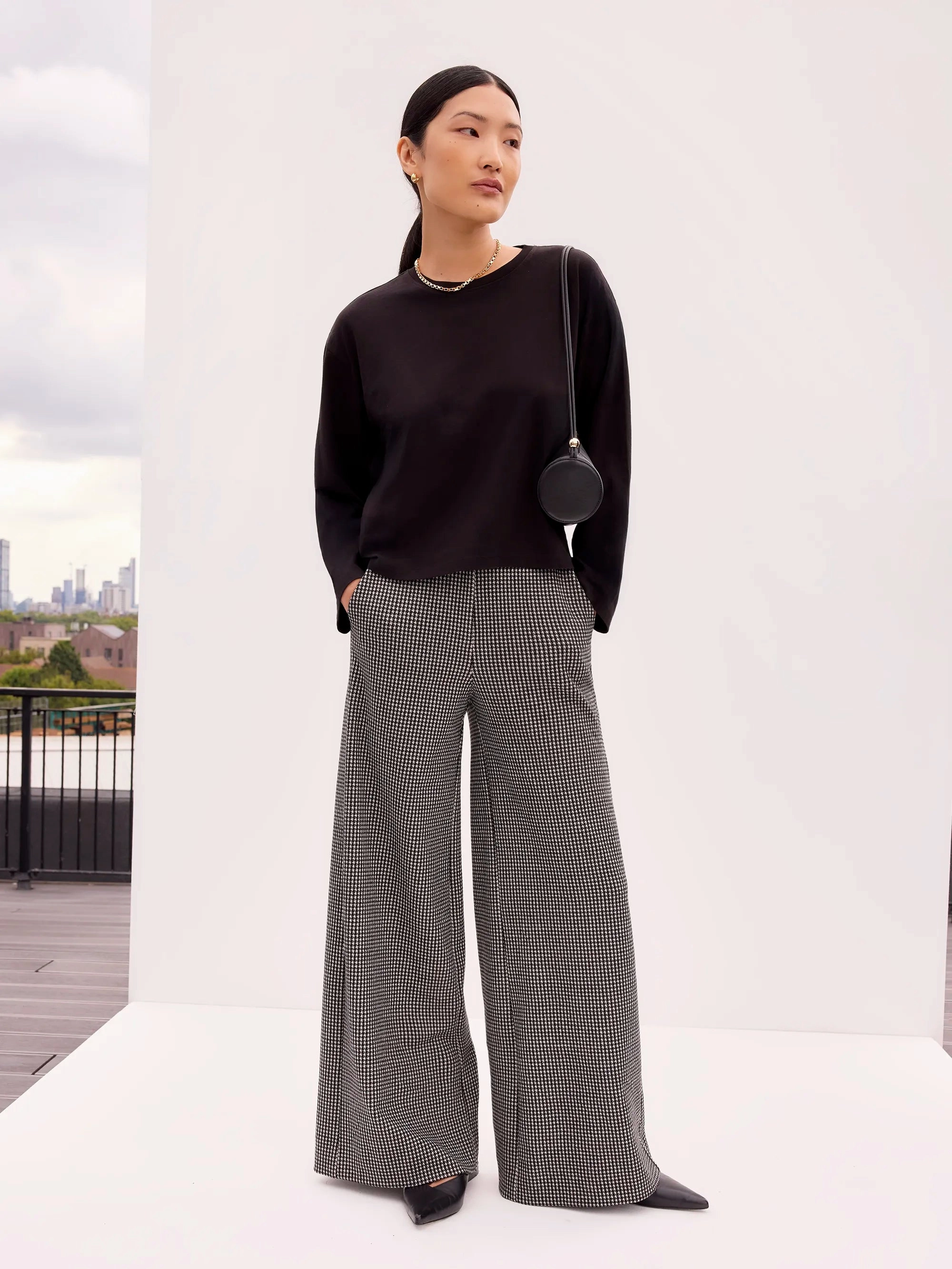 Black Long-Sleeved Organic Cotton T-Shirt