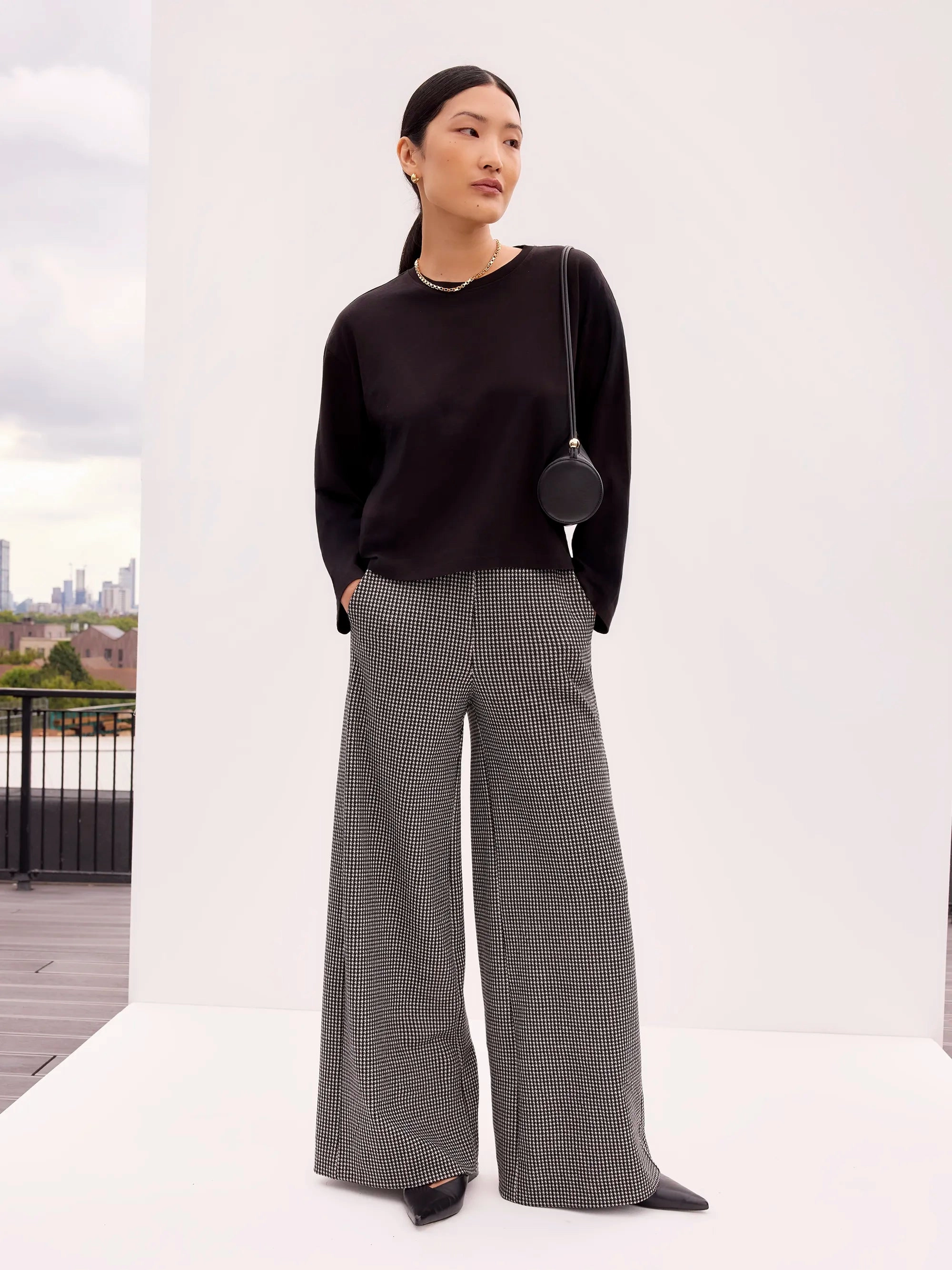 Black Long-Sleeved Organic Cotton T-Shirt