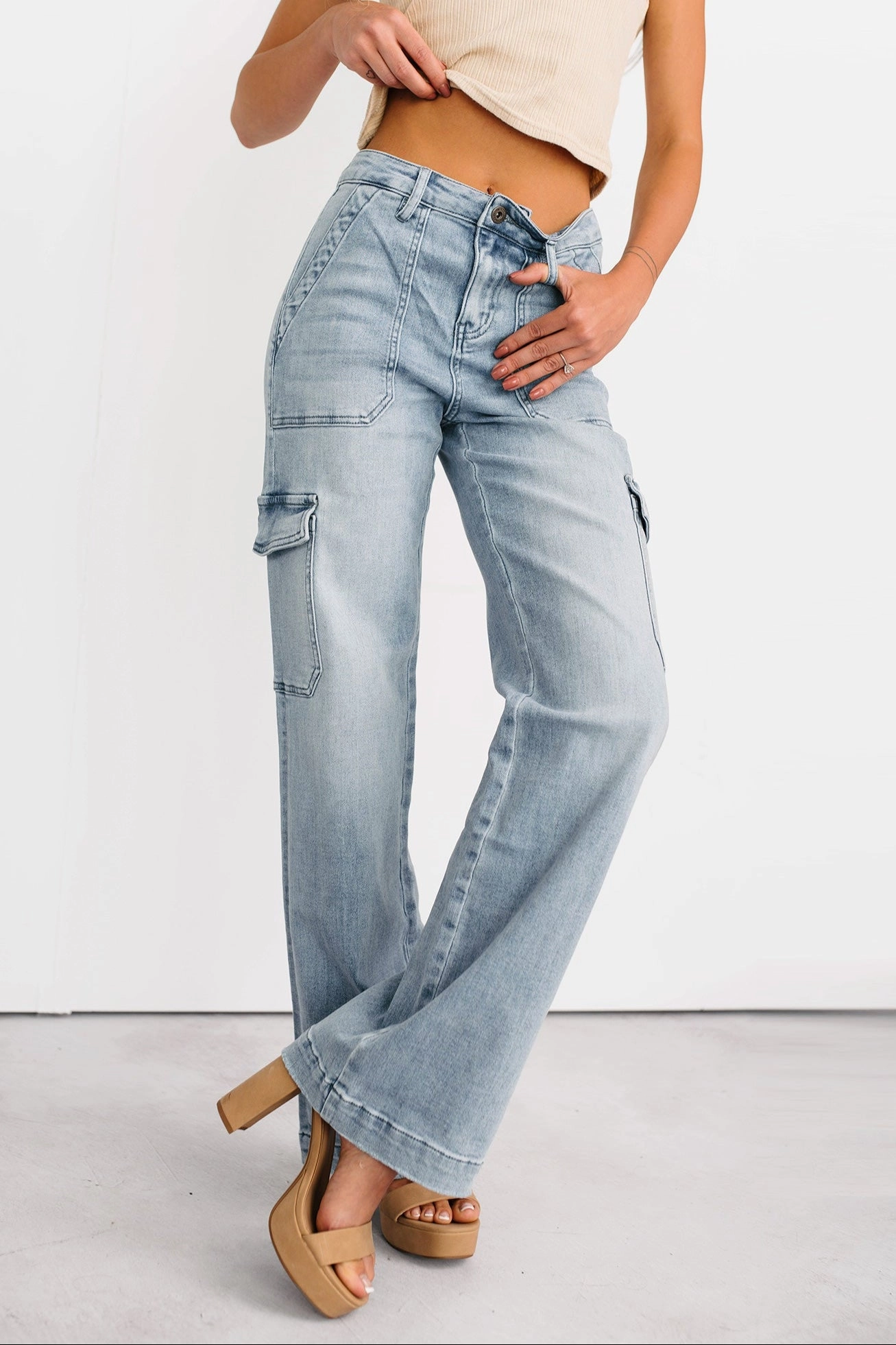 Callum Wide Leg Cargo Mica Denim Jeans (Light)