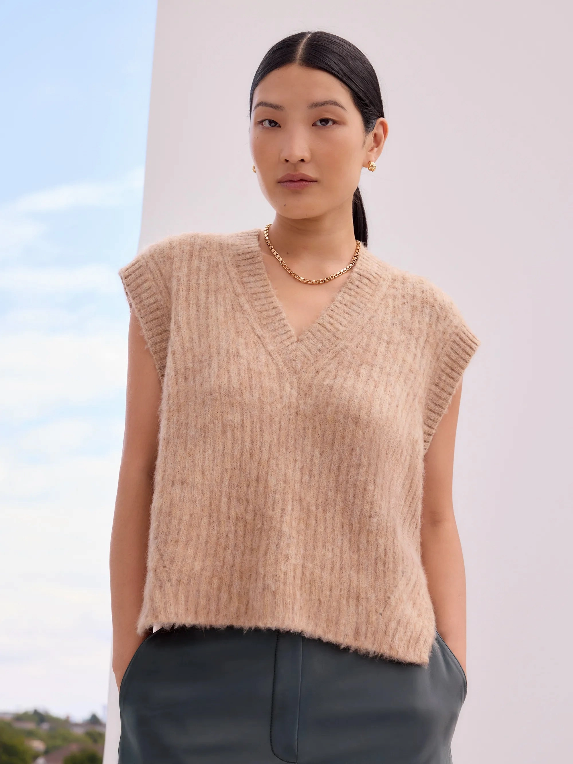 Caramel V-Neck Knit Vest with Wool and Alpaca
