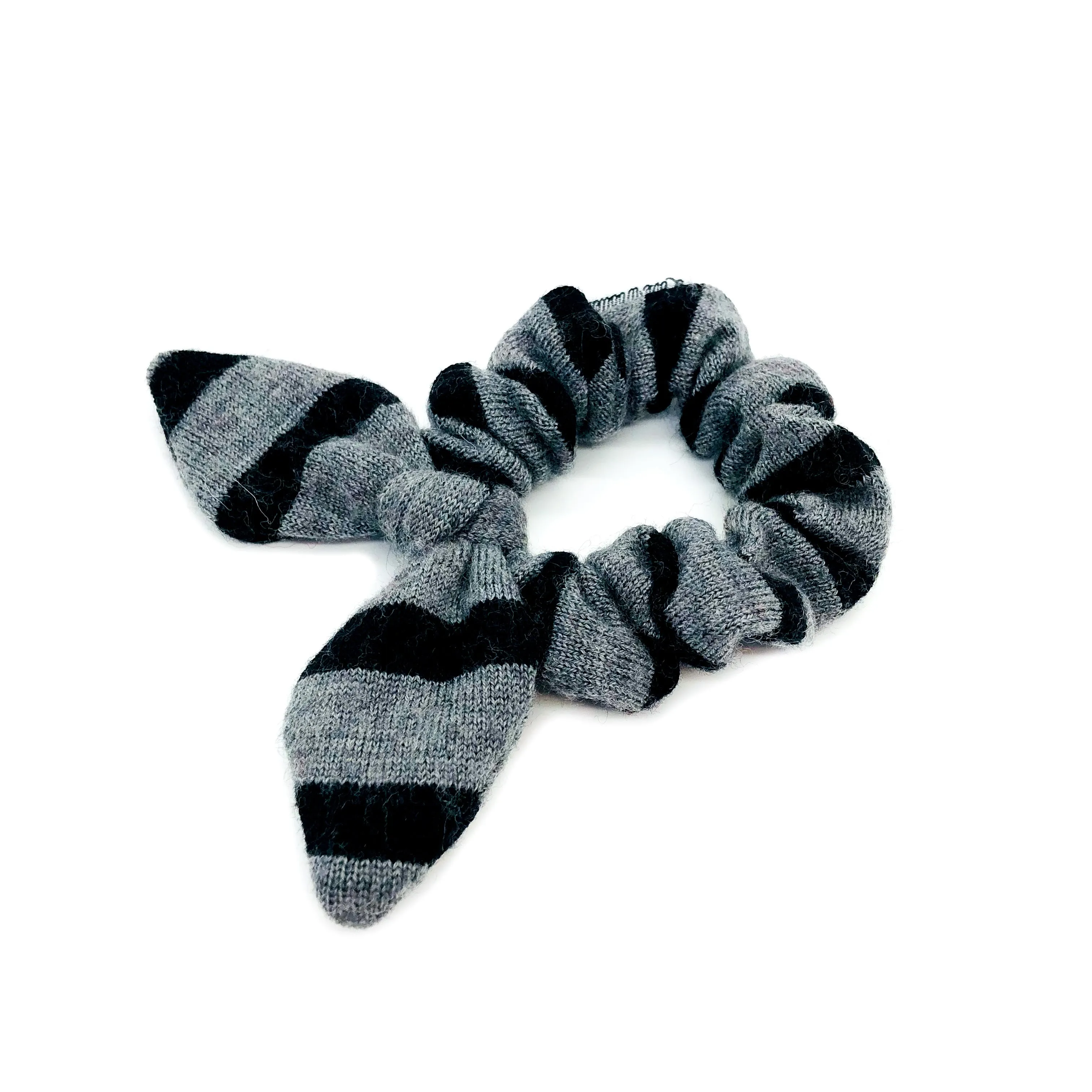 CASHMERE SCRUNCHIE | RARE | Lyla