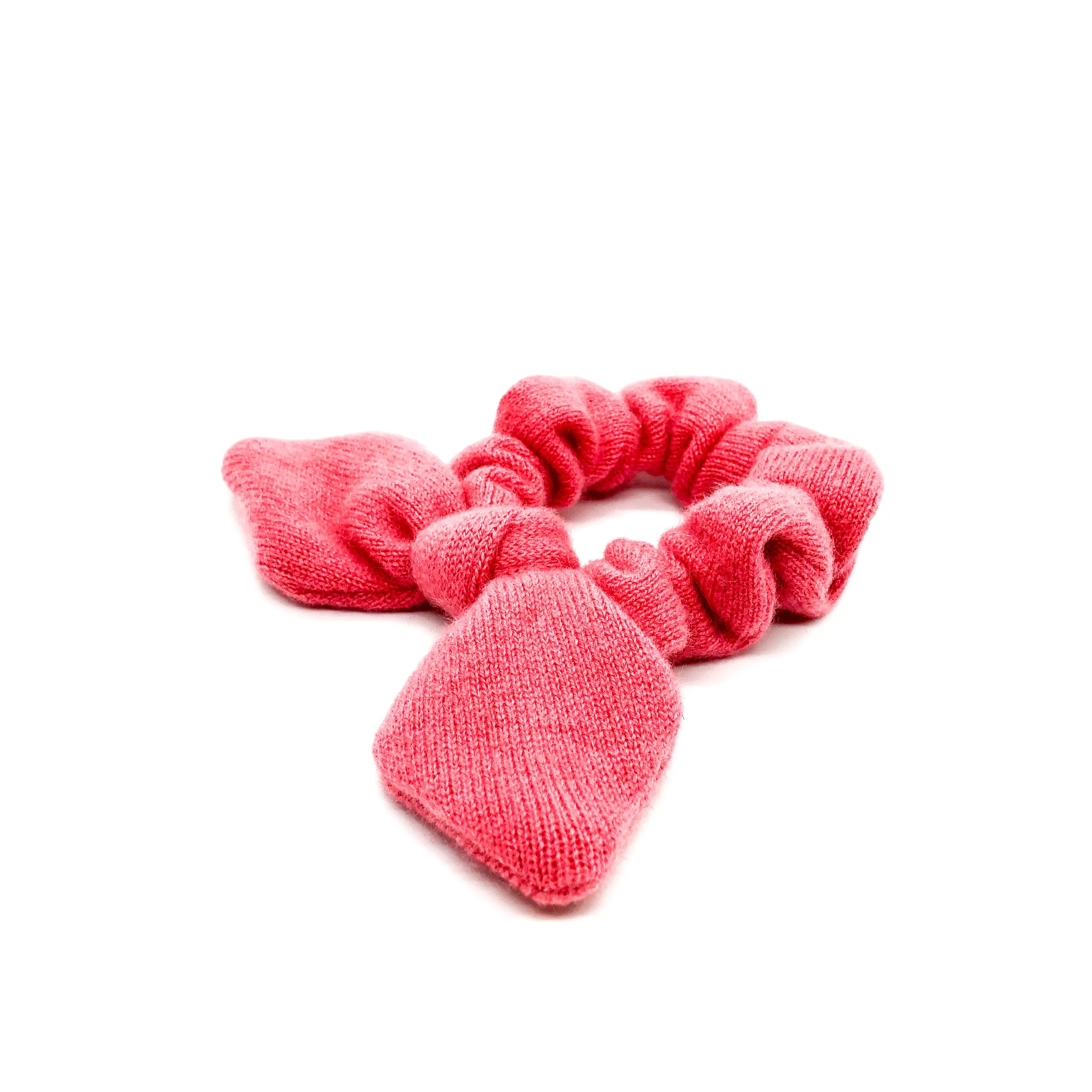 CASHMERE SCRUNCHIE | Twyla