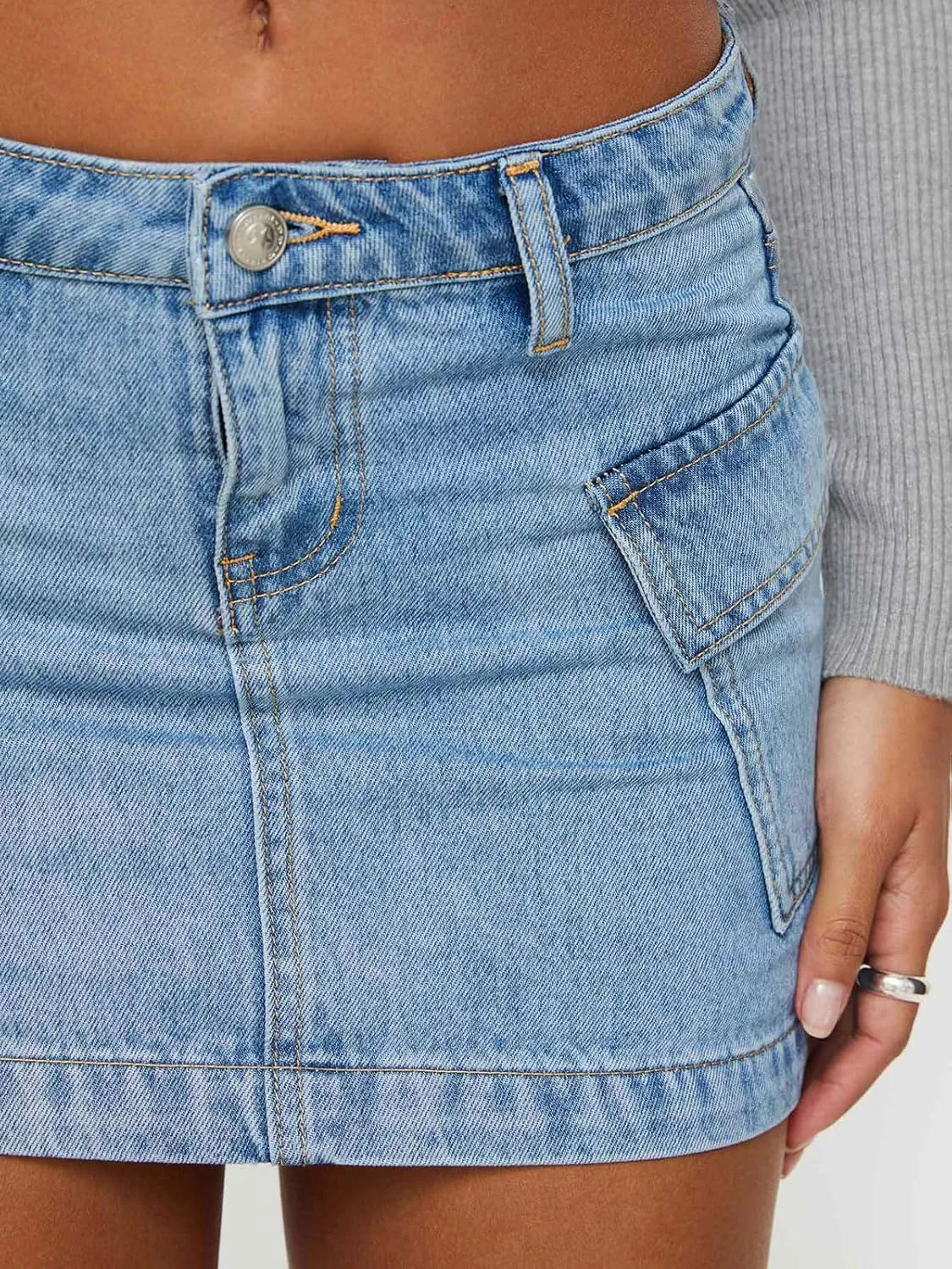 CHARTOU Women's Sexy Wrap Round Jean Mini Skirt Y2k Denim Cargo Washed Fitted Short Skirt with Pockets