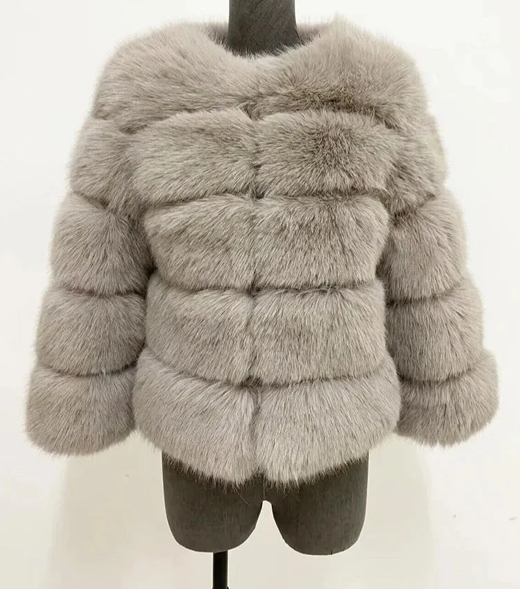 Classy Virginia cropped Faux Fur Bubble Coat Autumn coat