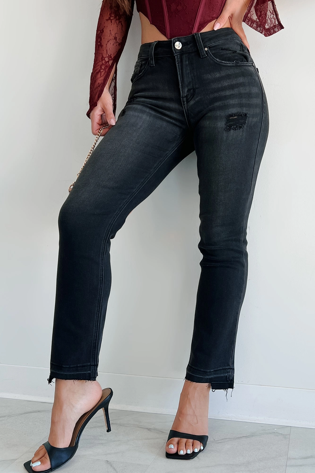 Dawes Mid Rise Uneven Hem Risen Straight Leg Jeans (Black)