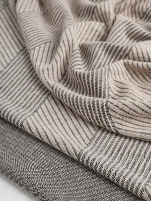 Diagonal Stretch Wide Rib Knit - Beige   Black