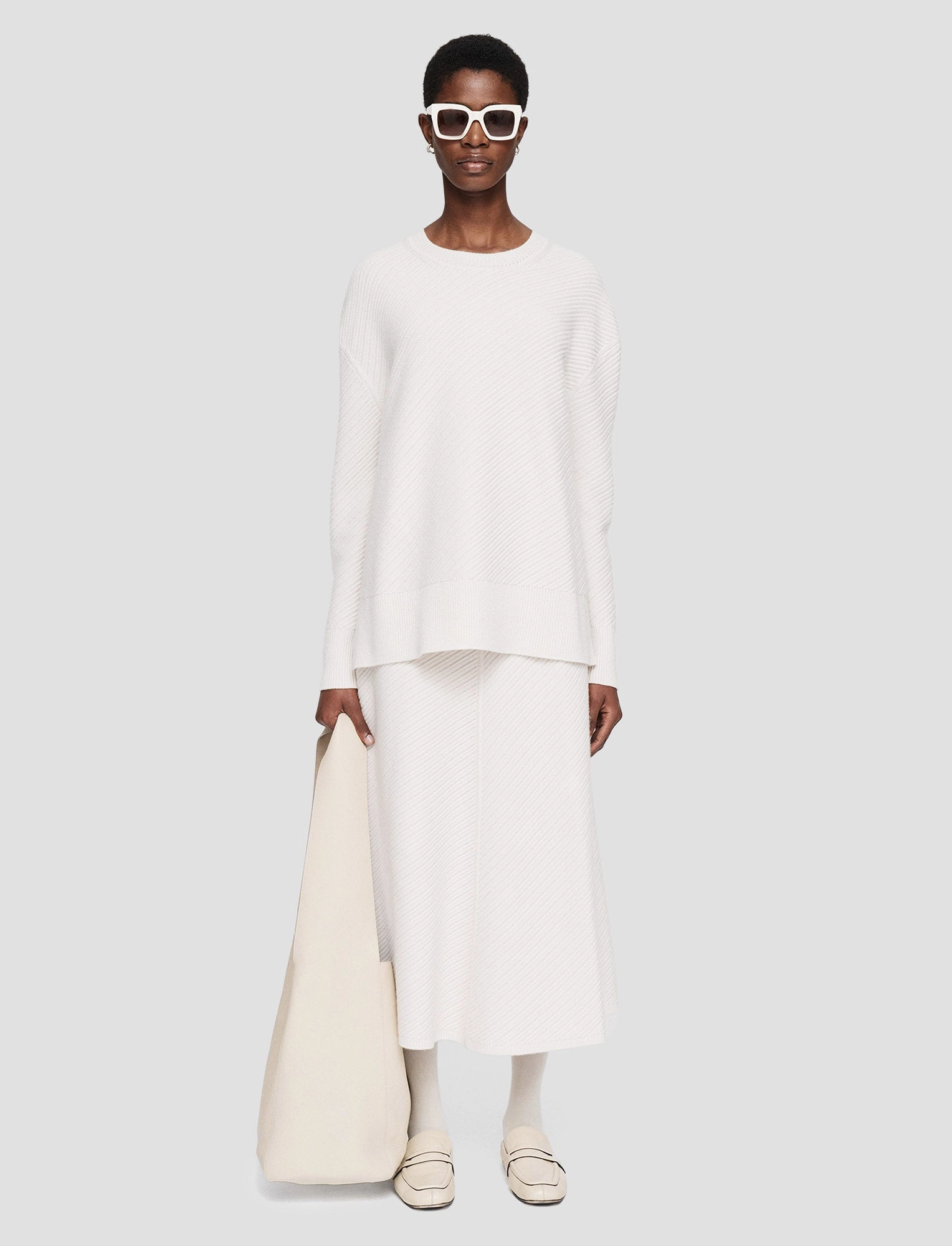 Diagonal Knit Round Neck Jumper