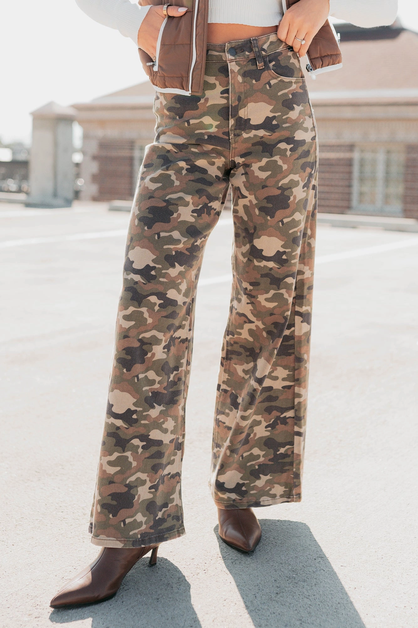 Douglas High Rise Wide Leg Cello Jeans (Camo)