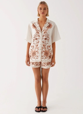 Dreamy Days Linen High Waisted Shorts - Ivory Dreamy Days Linen High Waisted Shorts - Ivory