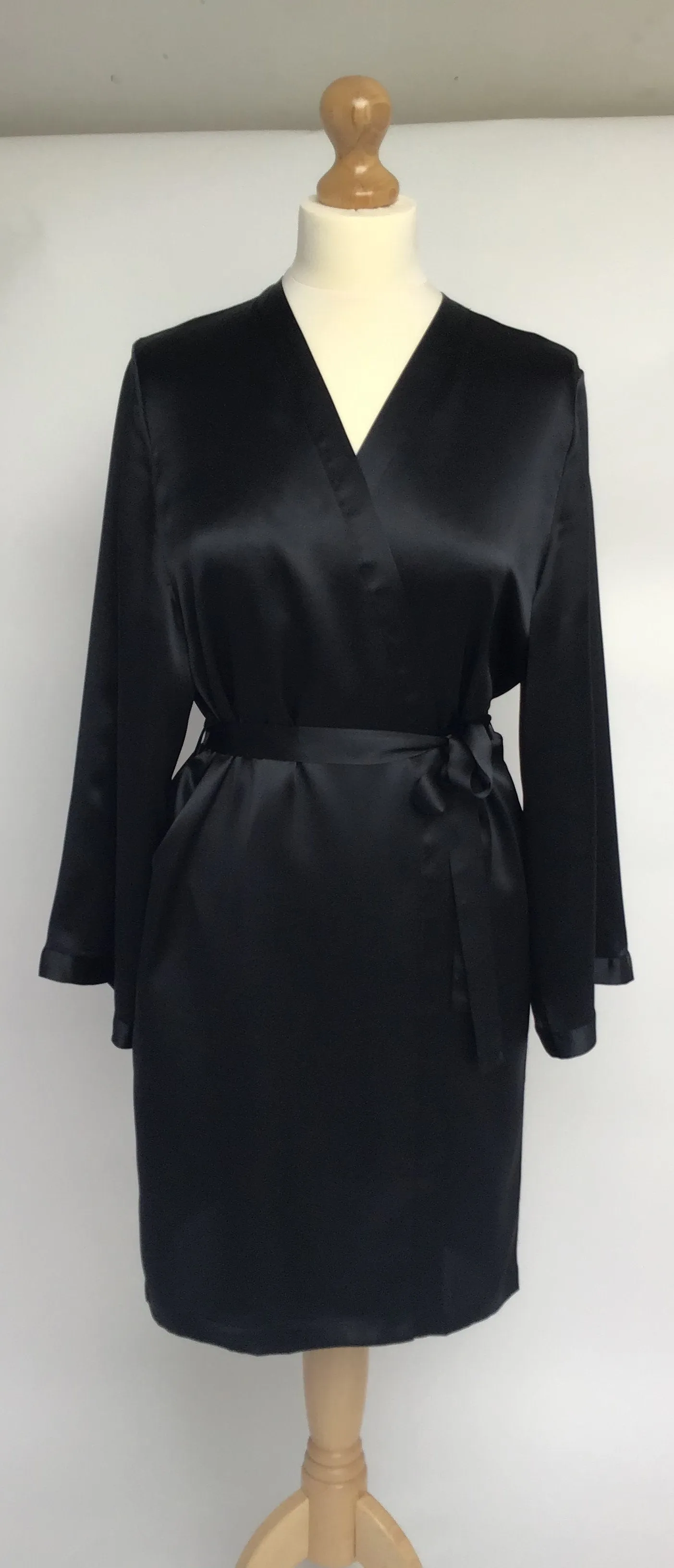Earl Pure Silk Short Robe (In stock, 3-day dispatch)