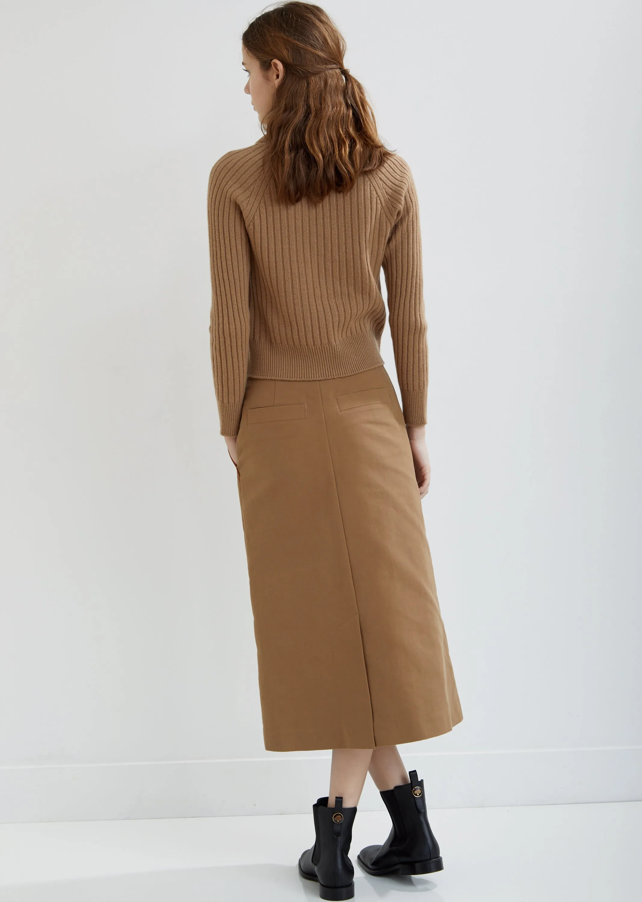 Essential Skirt with Leather Piping