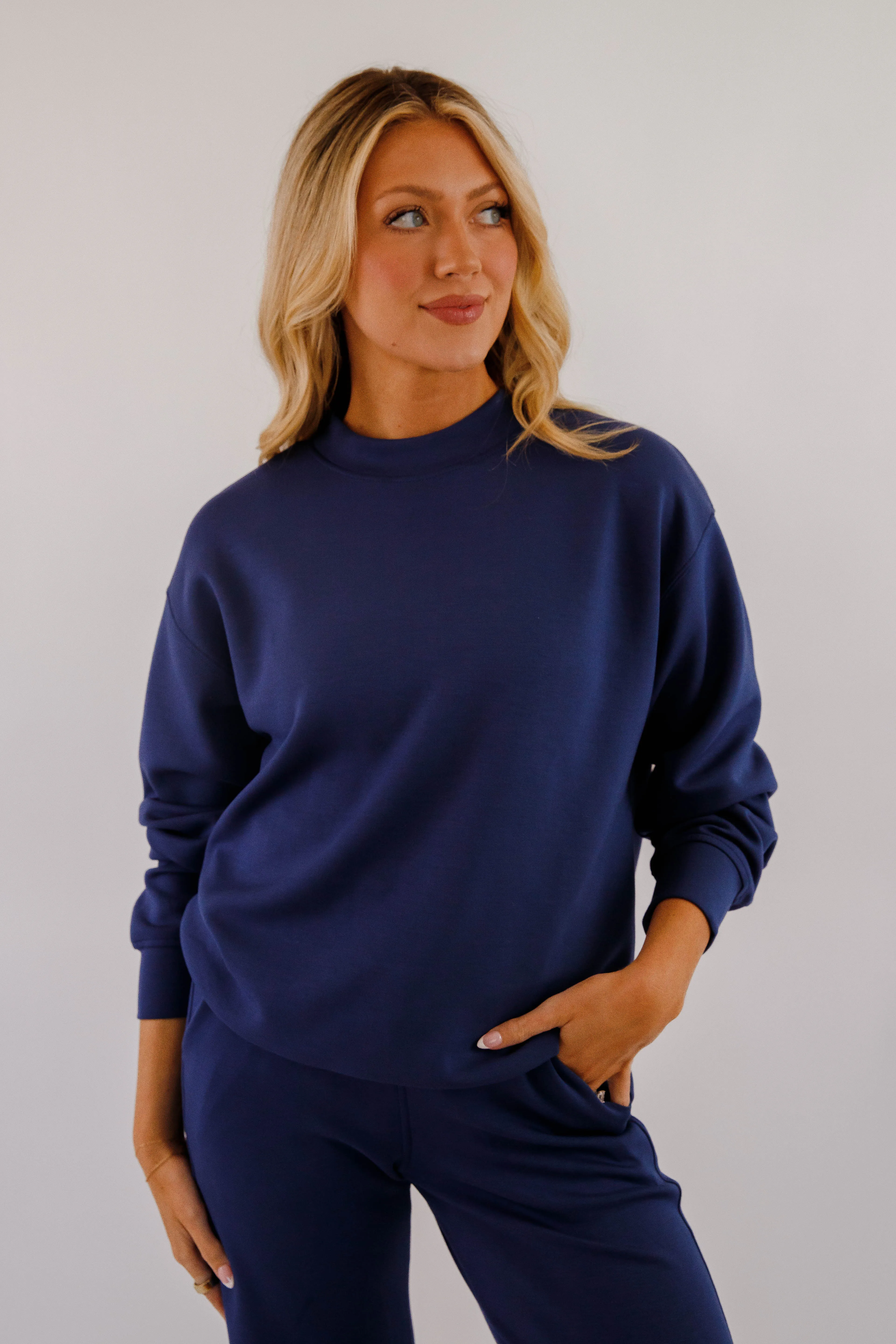 Gathering Miles Pullover-Navy