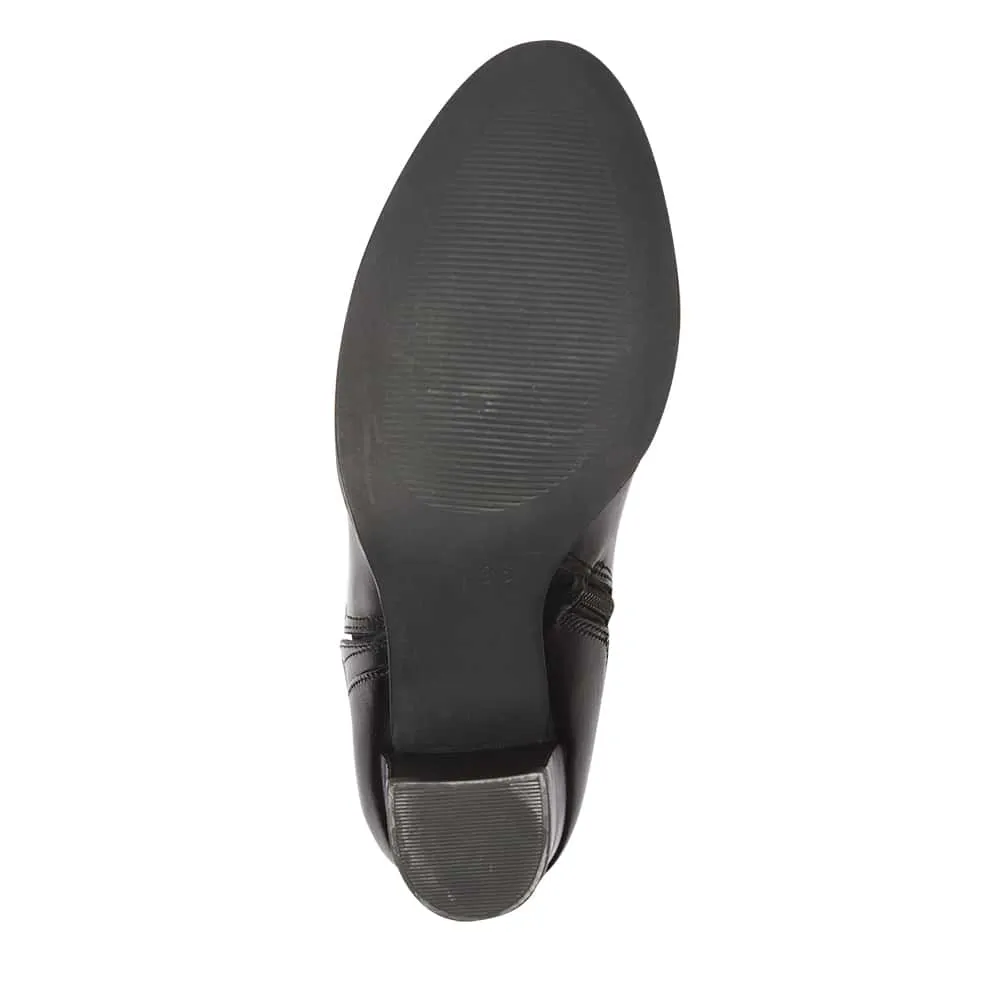Geronimo Boot in Black Leather