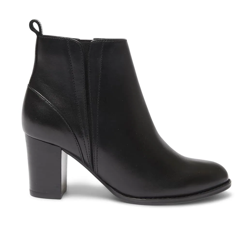 Geronimo Boot in Black Leather