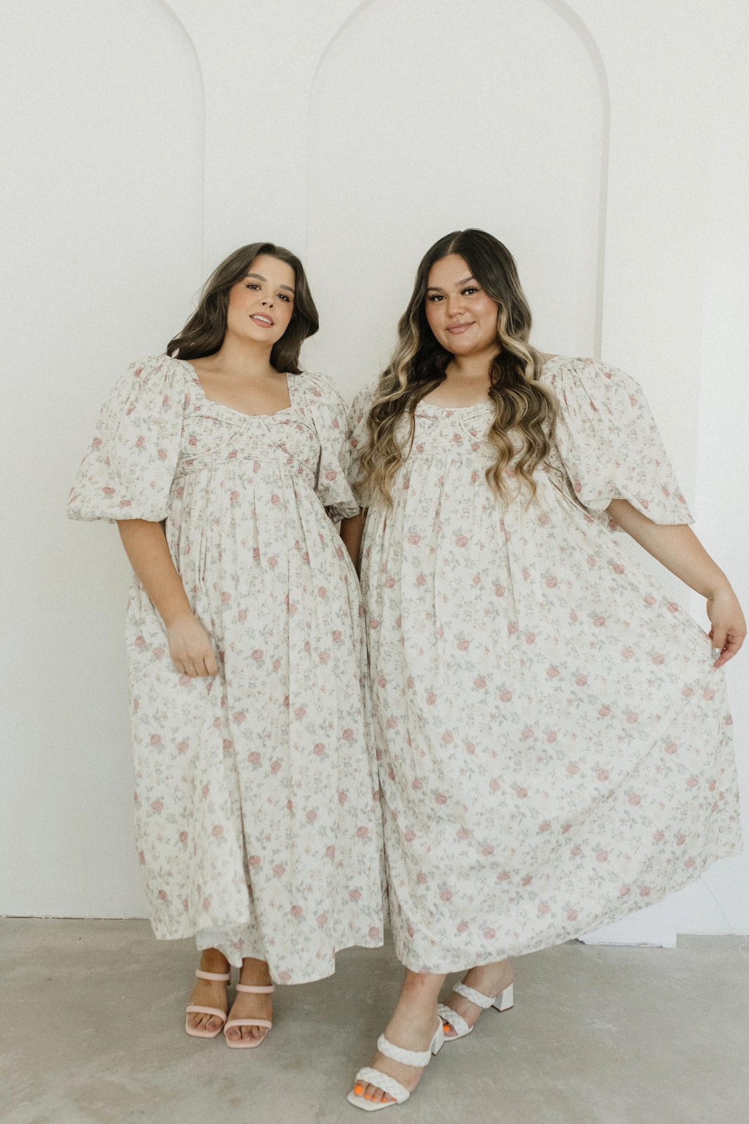 Harlow Maxi Dress in Off-White Floral - Bump Friendly & Inclusive Sizing (S-3XL) *Final-Sale*