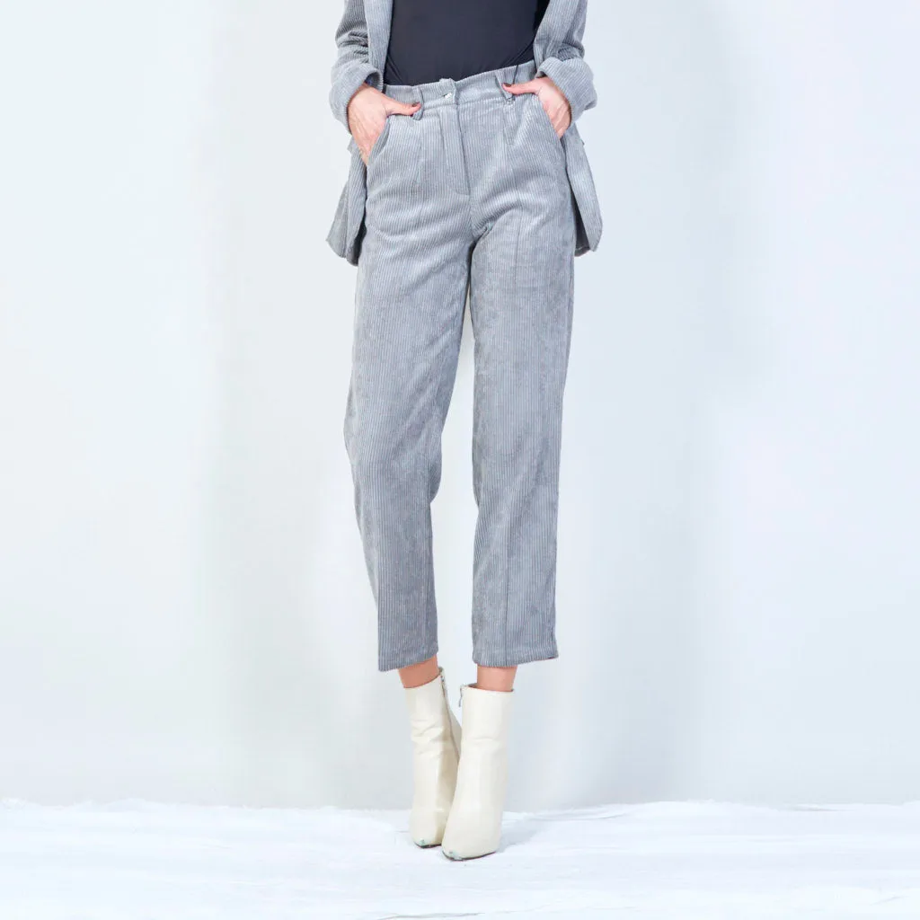 High-waisted corduroy trousers wholesale