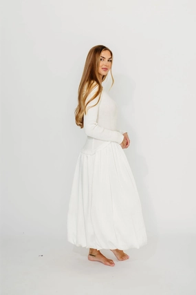 Kerriann Sweater Poplin Mix Maxi Dress in Off-White *Final-Sale* Kerriann Sweater Poplin Mix Maxi Dress in Off-White *Final-Sale*