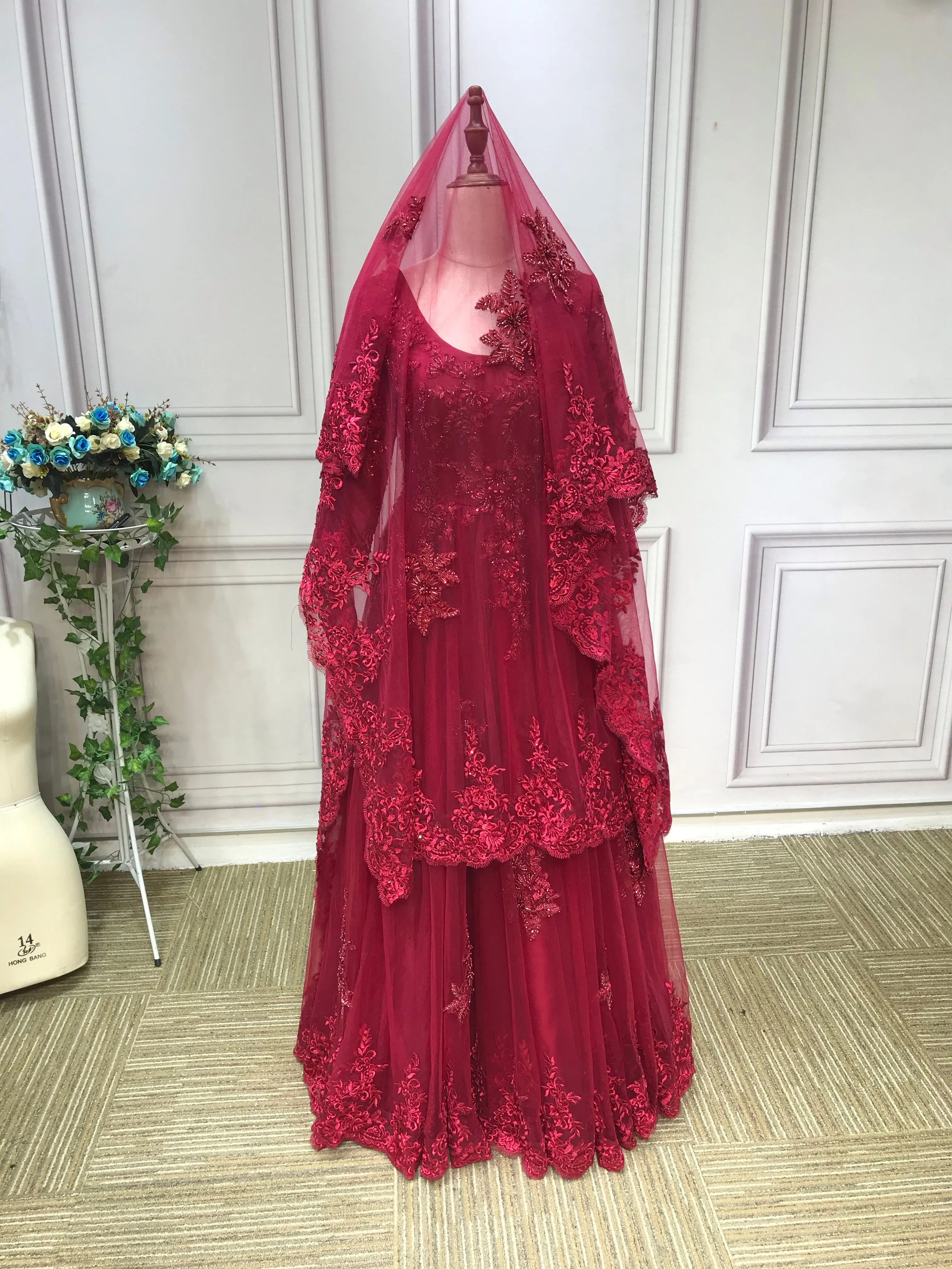 Luxurious heavy beaded burgundy maroon red long sleeves lace Muslim wedding dress 2021#112202
