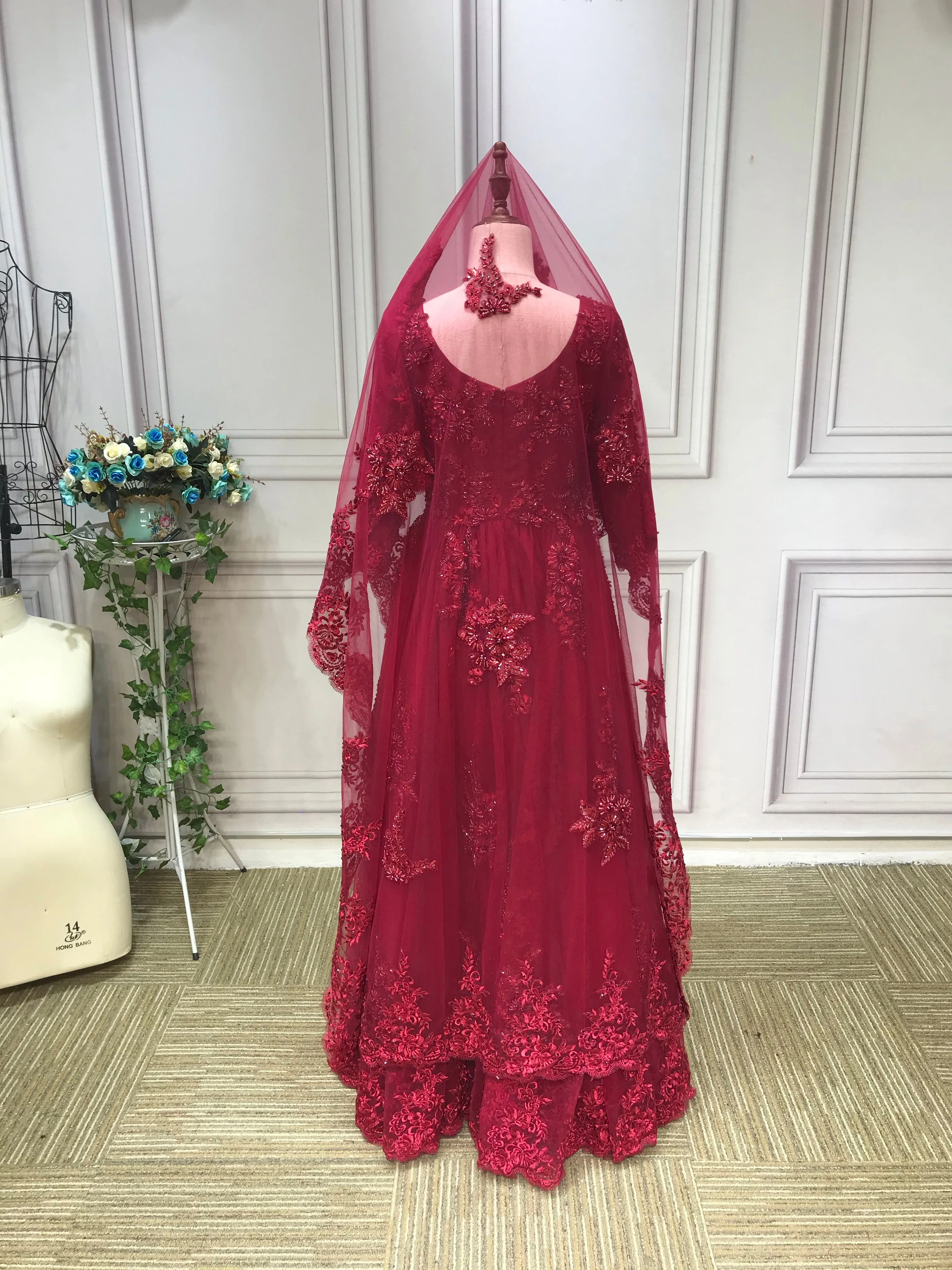 Luxurious heavy beaded burgundy maroon red long sleeves lace Muslim wedding dress 2021#112202