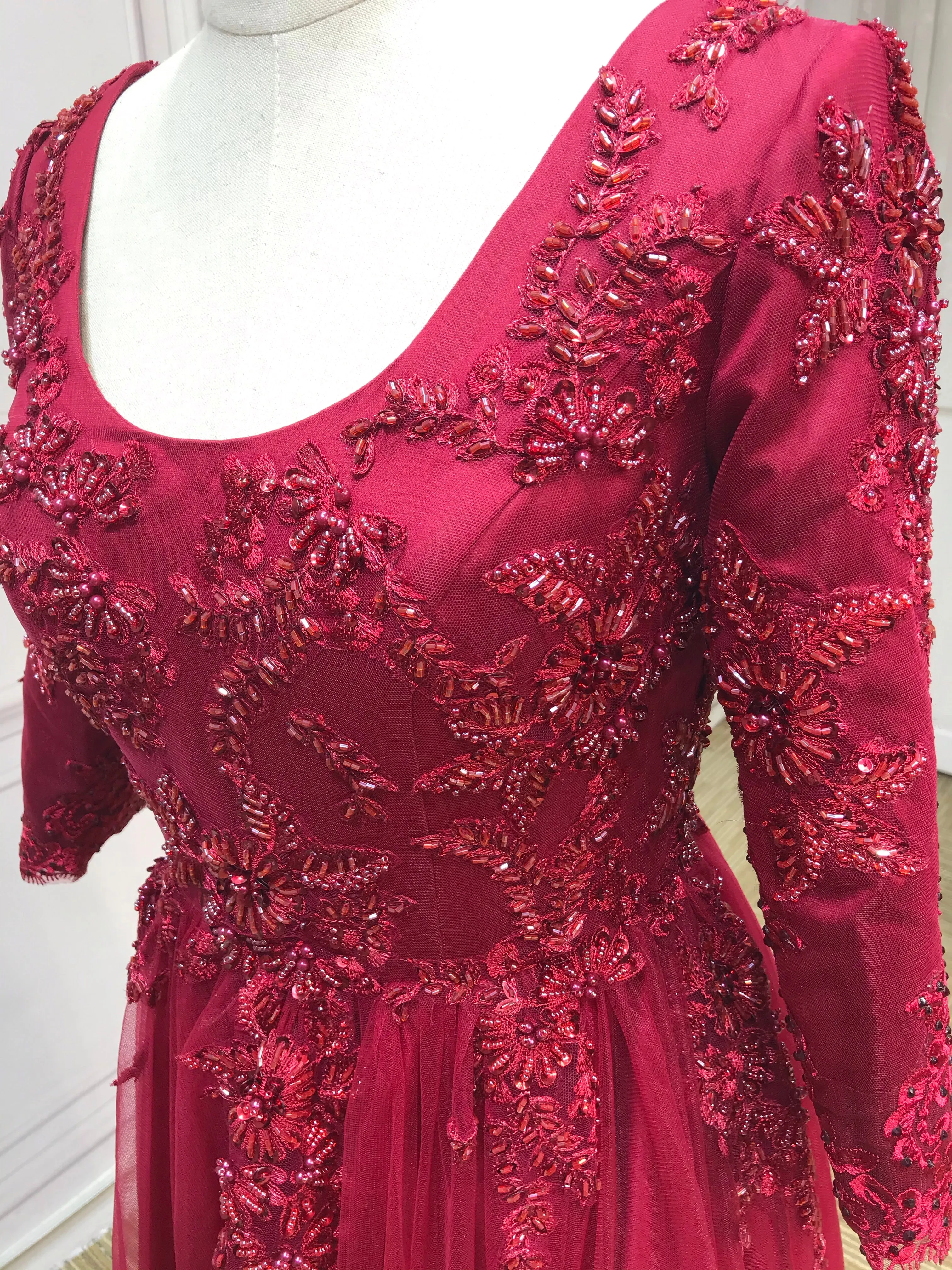 Luxurious heavy beaded burgundy maroon red long sleeves lace Muslim wedding dress 2021#112202