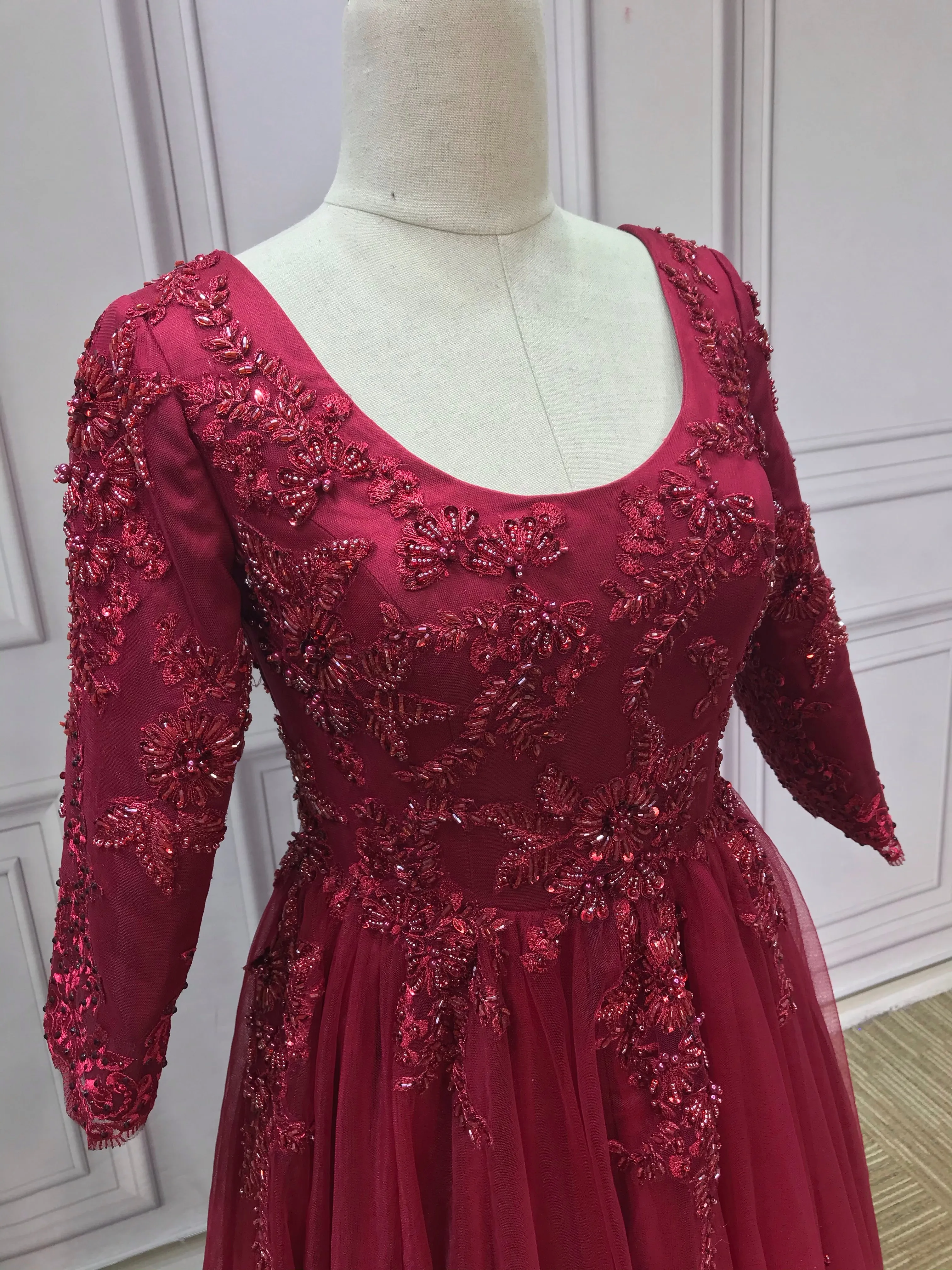 Luxurious heavy beaded burgundy maroon red long sleeves lace Muslim wedding dress 2021#112202