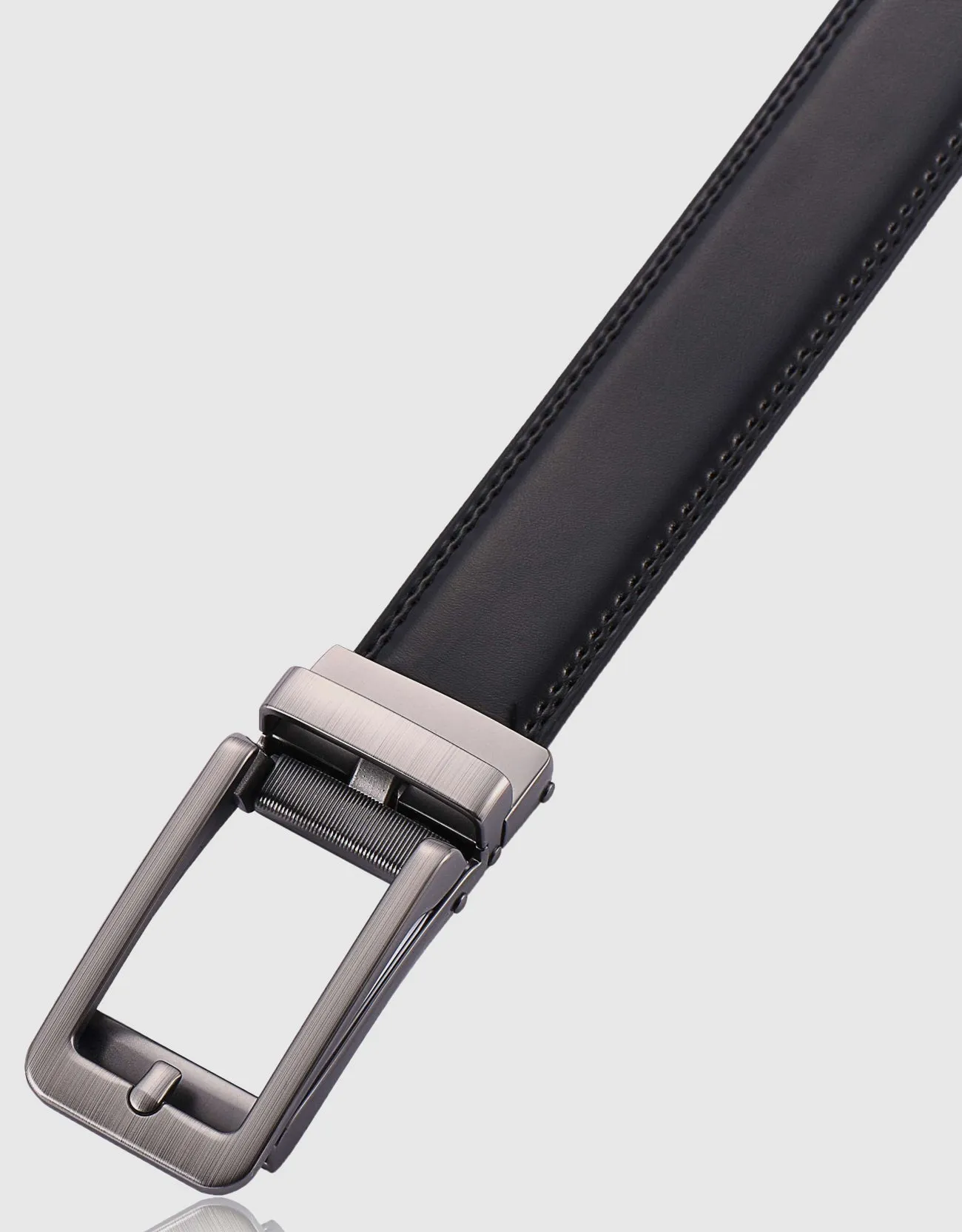 Men's Classic Keen Design Leather Ratchet  Belt