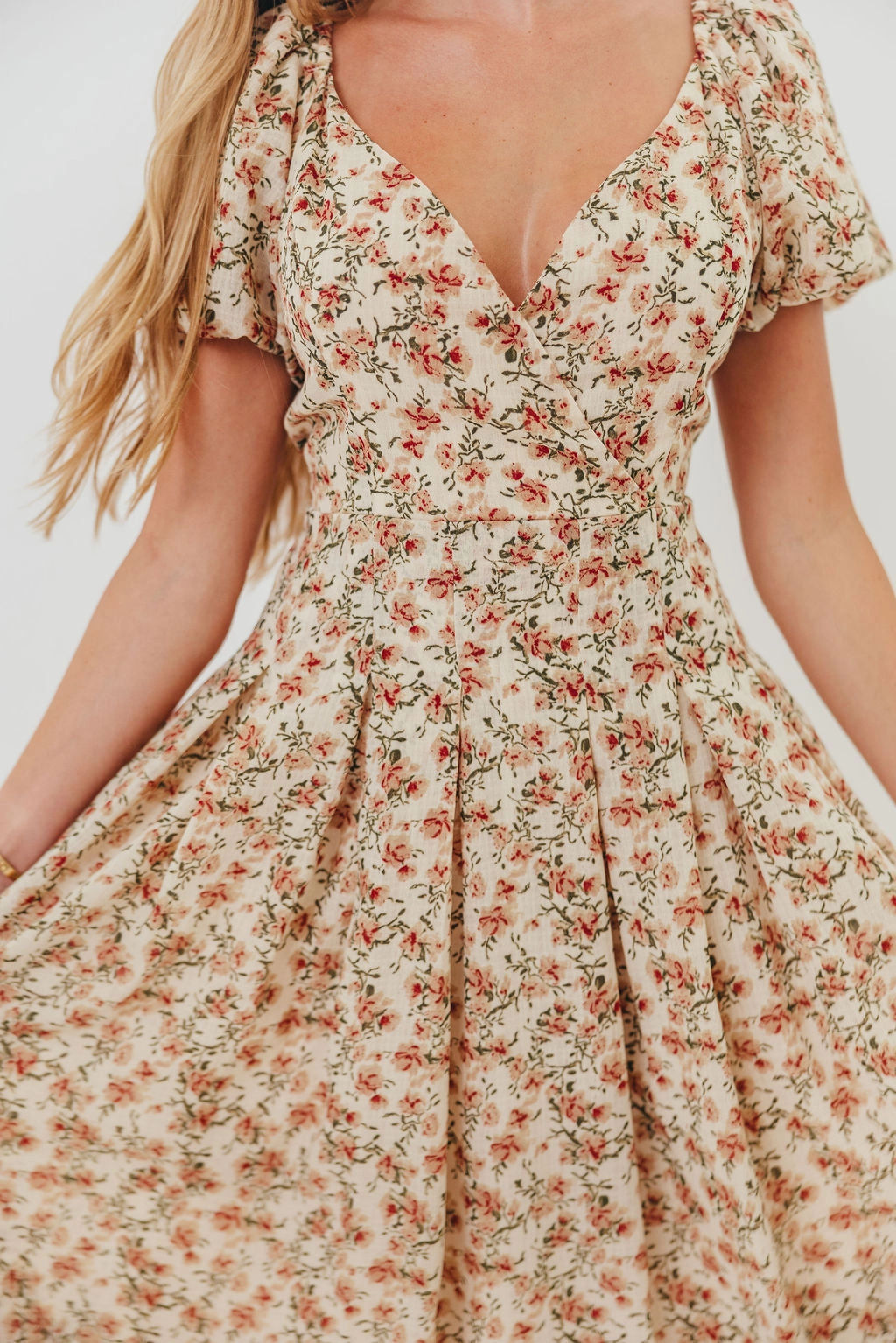 Milania Midi Dress in Ivory Floral