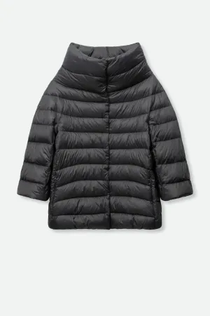 MONTAGE 3/4 SLEEVE FUNNEL NECK JACKET IN GOOSE DOWN MONTAGE 3/4 SLEEVE FUNNEL NECK JACKET IN GOOSE DOWN