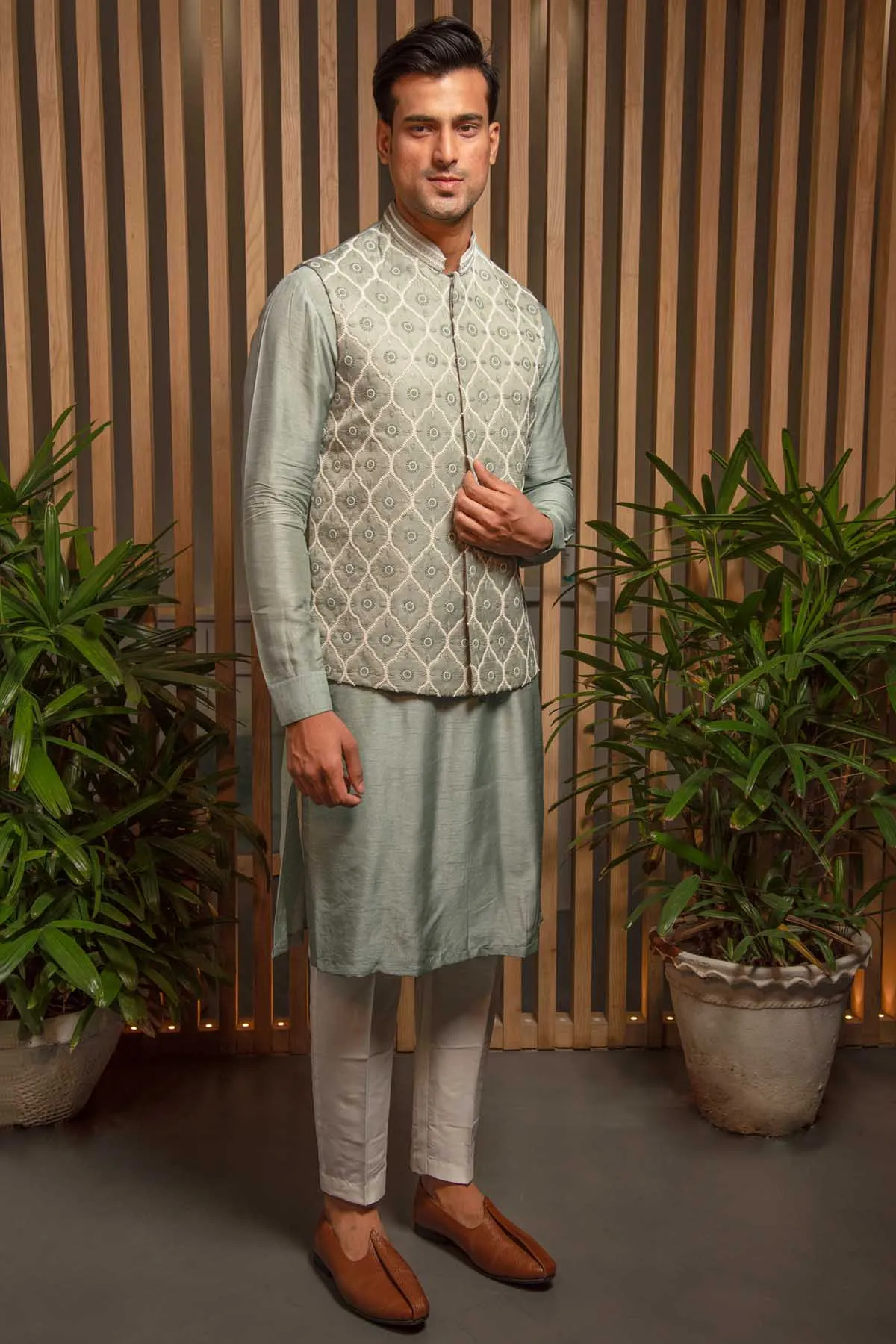 Mughal Bandi & Kurta Set