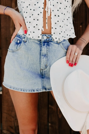 Nothing But Aura Denim Mini Skort (Light Wash) Nothing But Aura Denim Mini Skort (Light Wash)