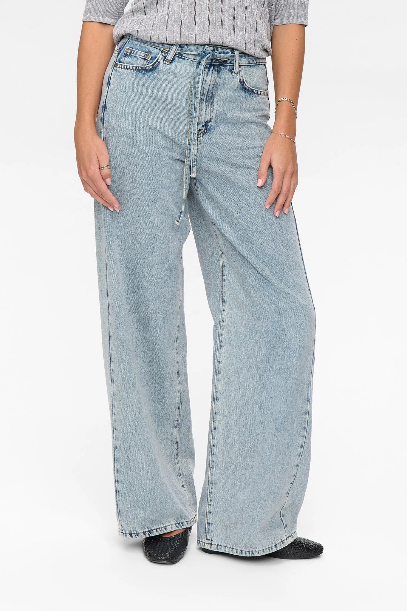 NUBROOKLYN JEANS - Light Blue Bleach