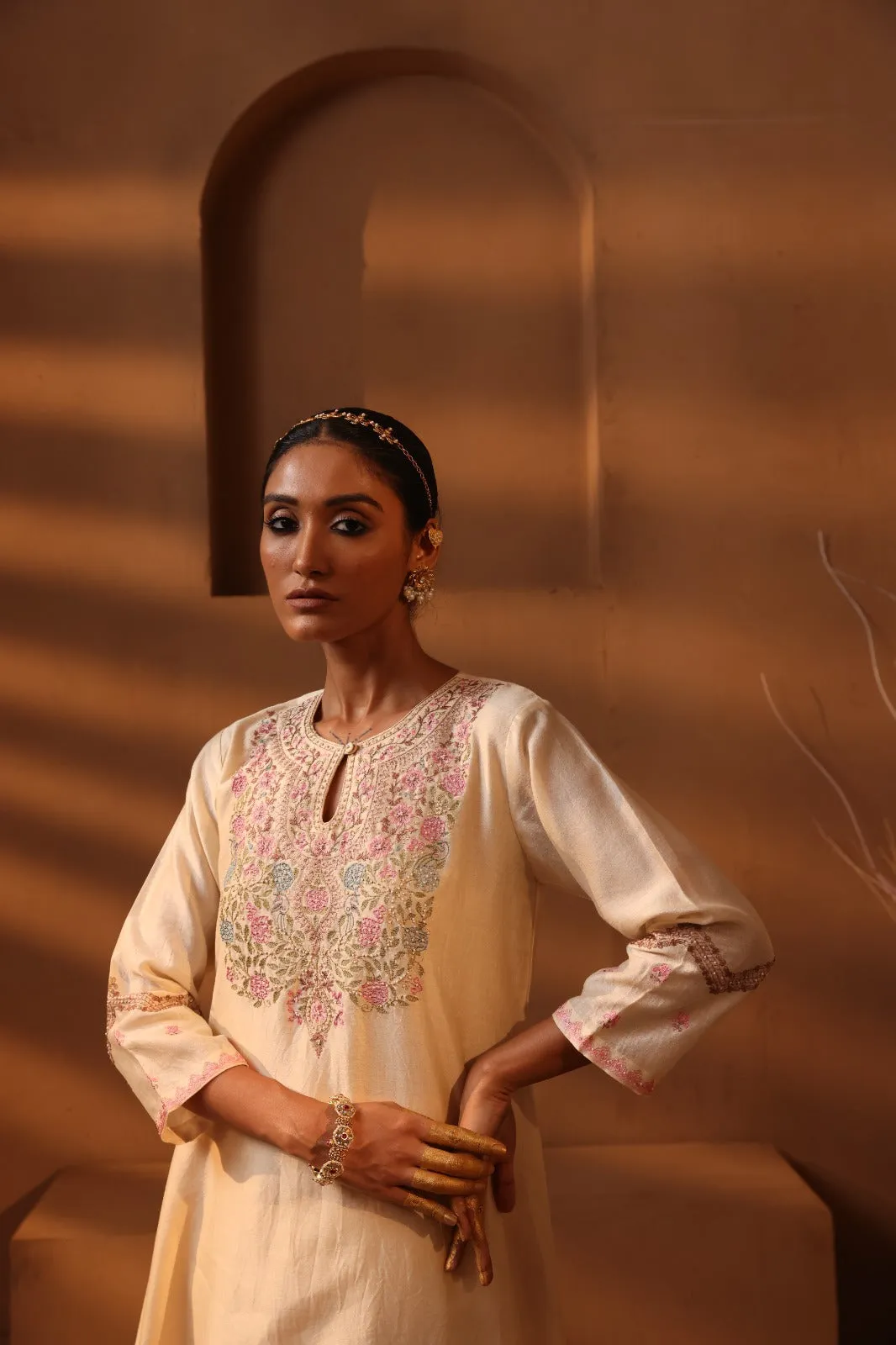 Off White heavy neck kurta set
