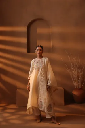 Off White heavy neck kurta set