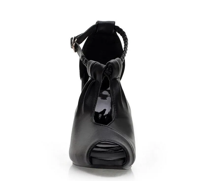 PENNY’S PEEP TOE