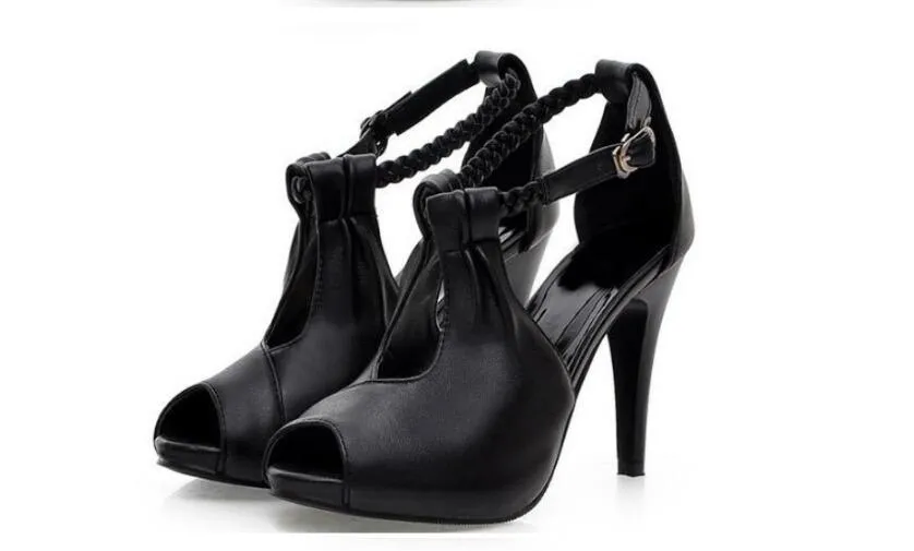 PENNY’S PEEP TOE