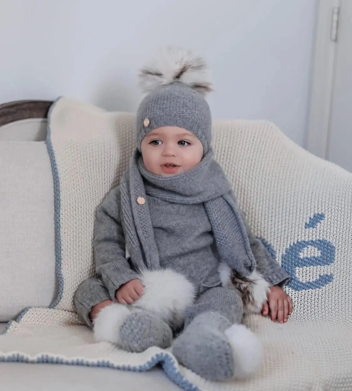 Petite Maison Kids Cashmere Pom Scarf (0-5Y)