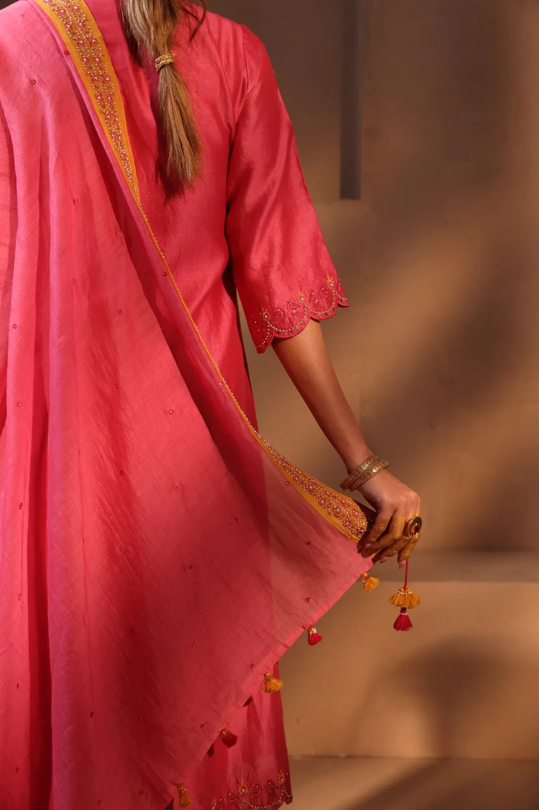 Pink pleated neck kurta set