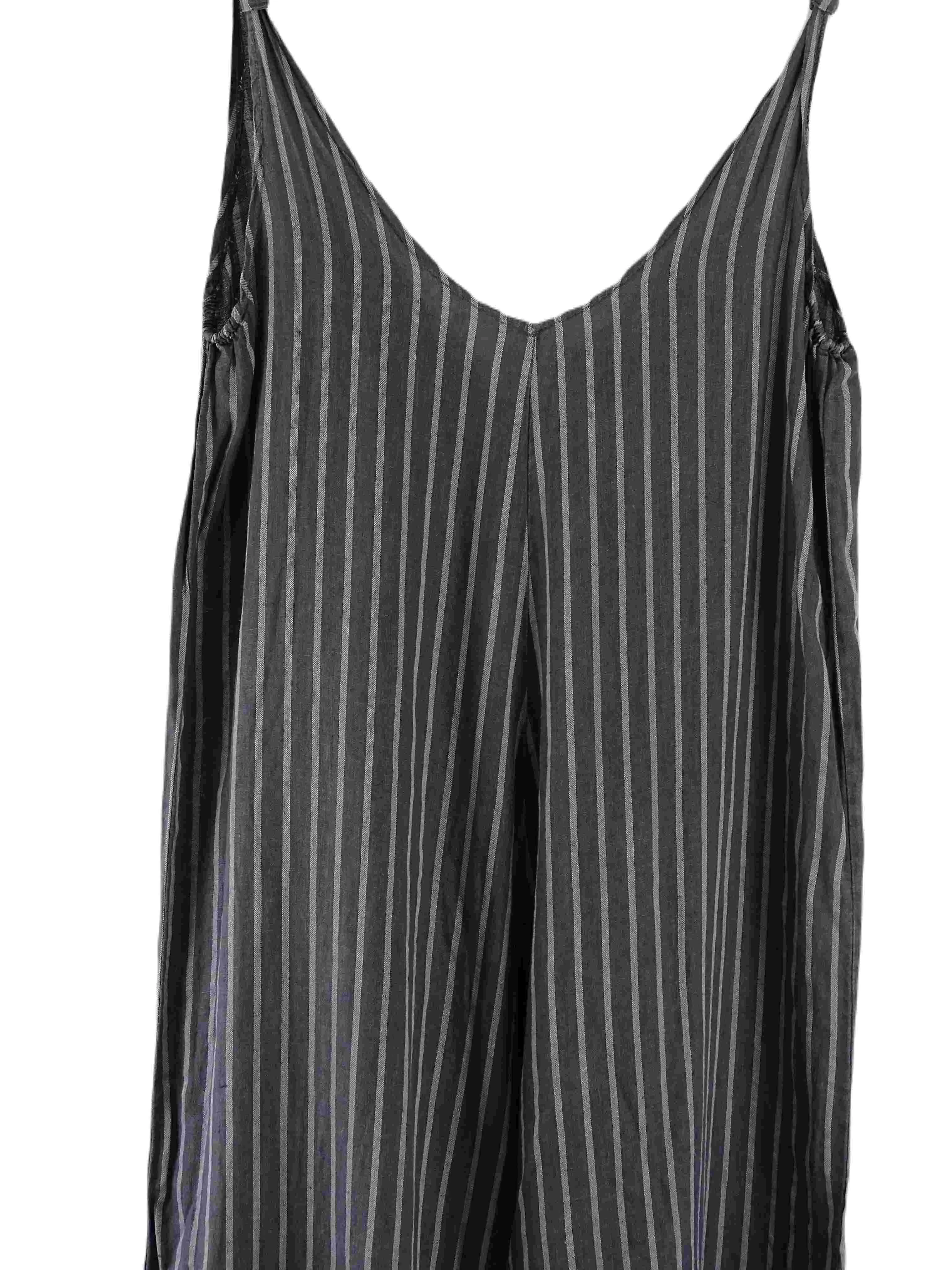 Puro Lino Grey Striped Jumpsuit