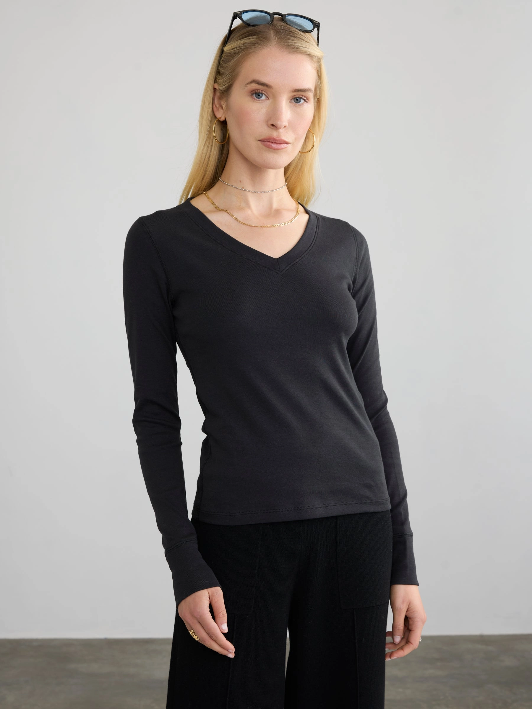 RIBBED COTTON L/S V-NECK