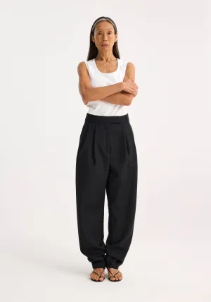 Round-leg tailored trousers | black