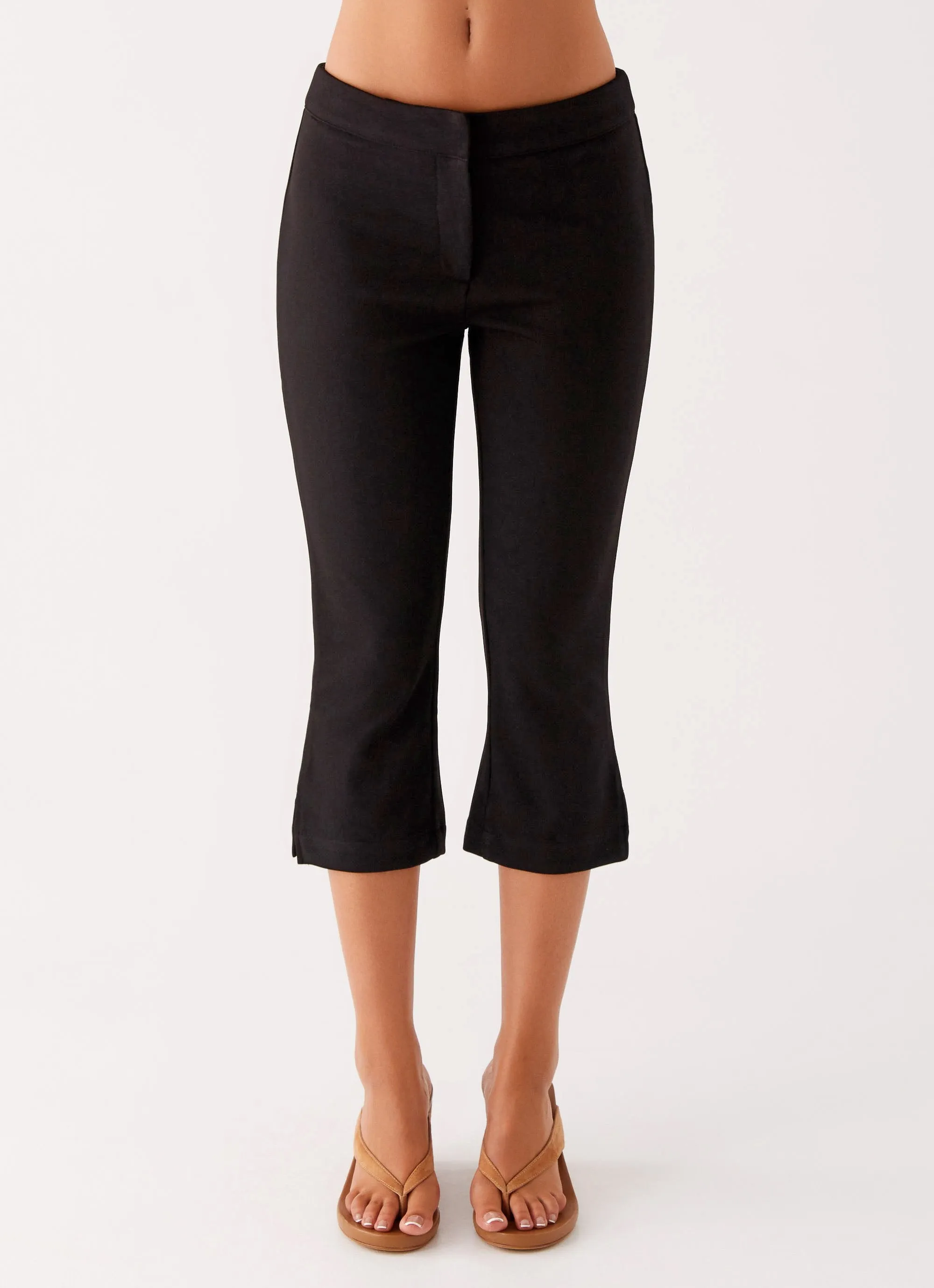 Rue Capri Pants - Black